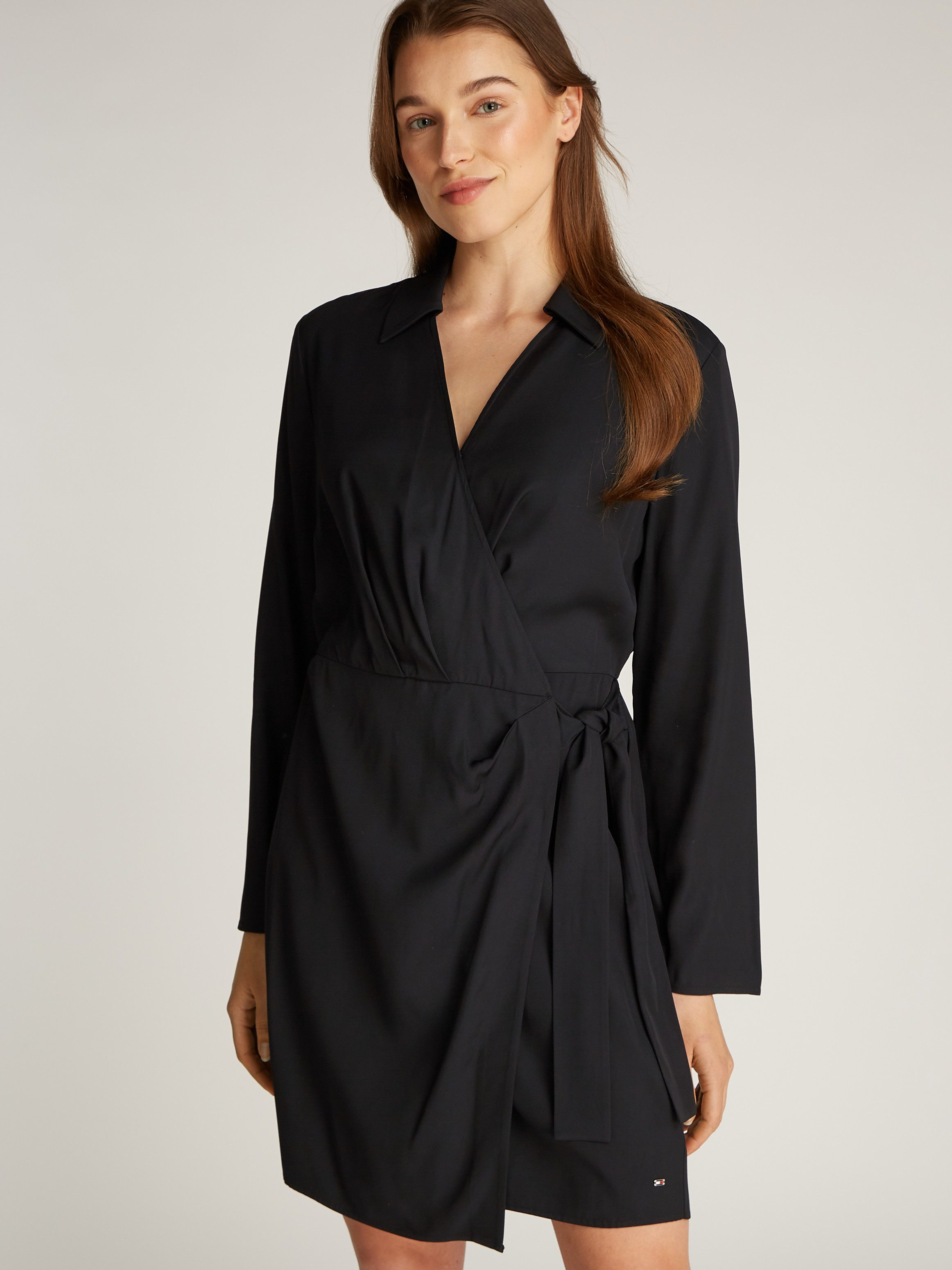 Tommy Hilfiger Wickelkleid FLUID VIS LS WRAP SHORT DRESS im Wickeldesign, m günstig online kaufen