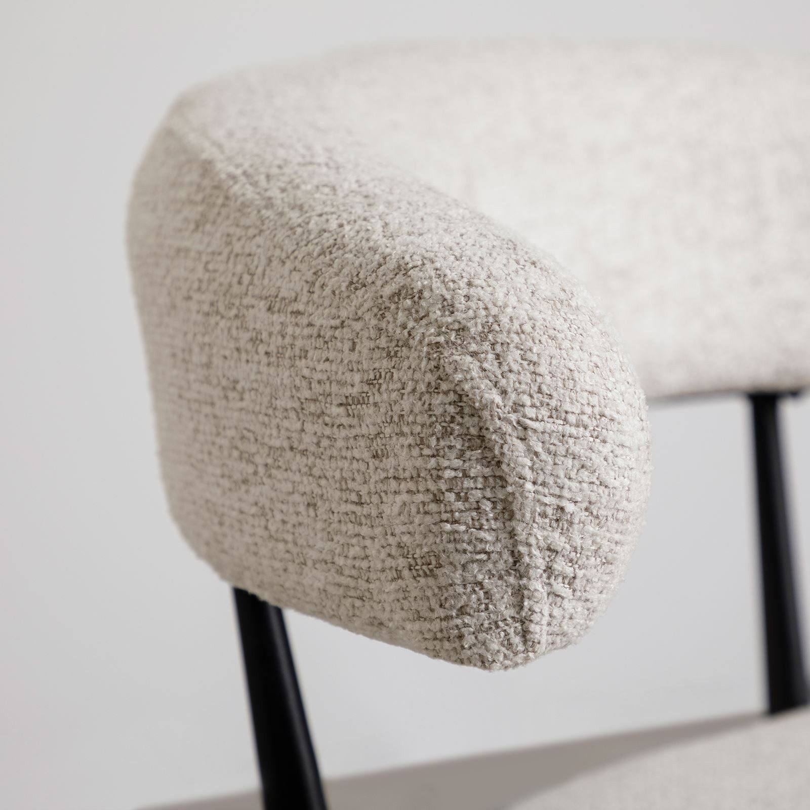 IDIMEX Loungesessel MANAO, Loungesessel mit runder Rückenlehne Metallgestell Stoffbezug beige