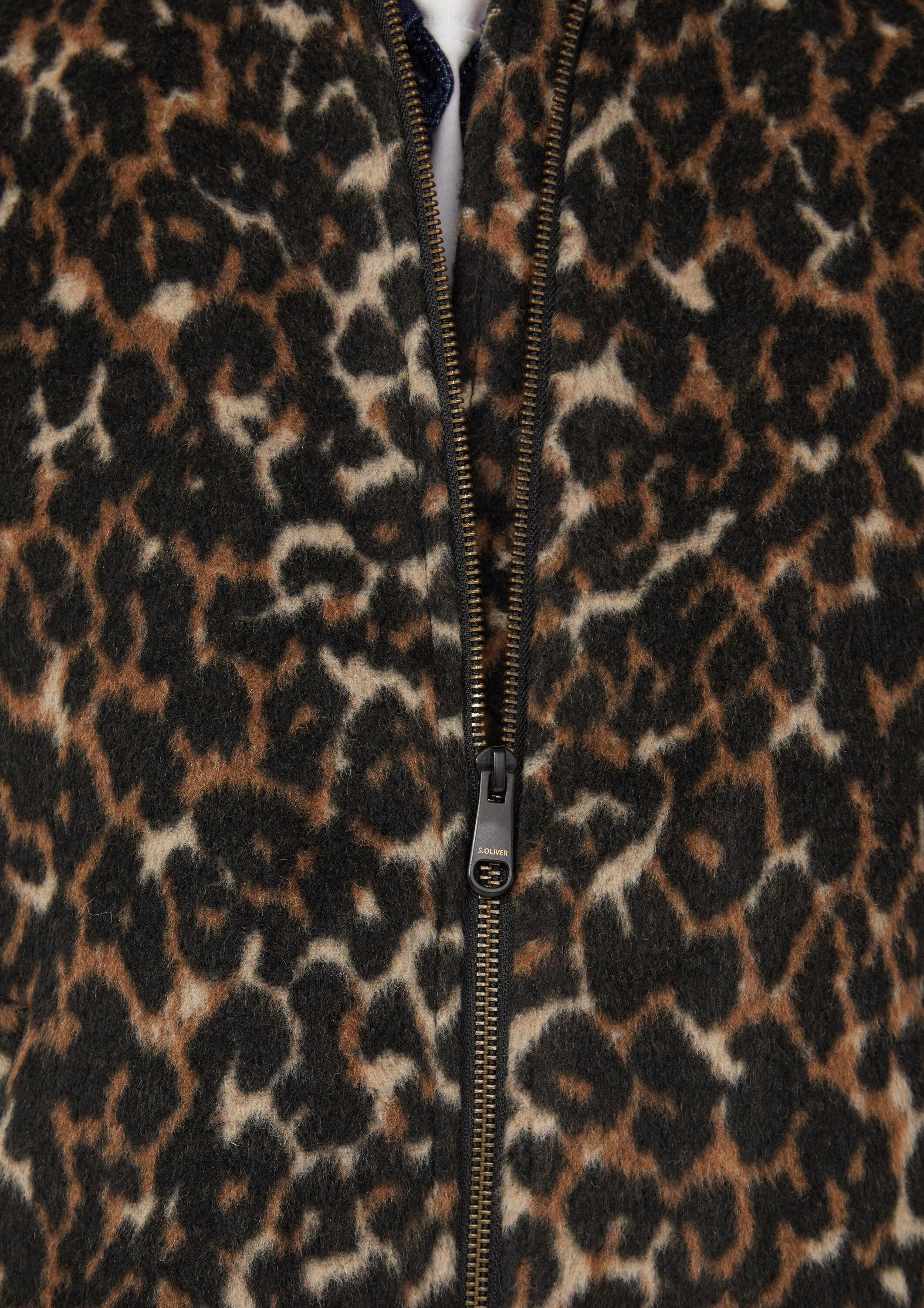 s.Oliver Funktionsjacke Outdoor-Jacke Wollmix-Blouson mit gerafftem Saum und Leo-Print