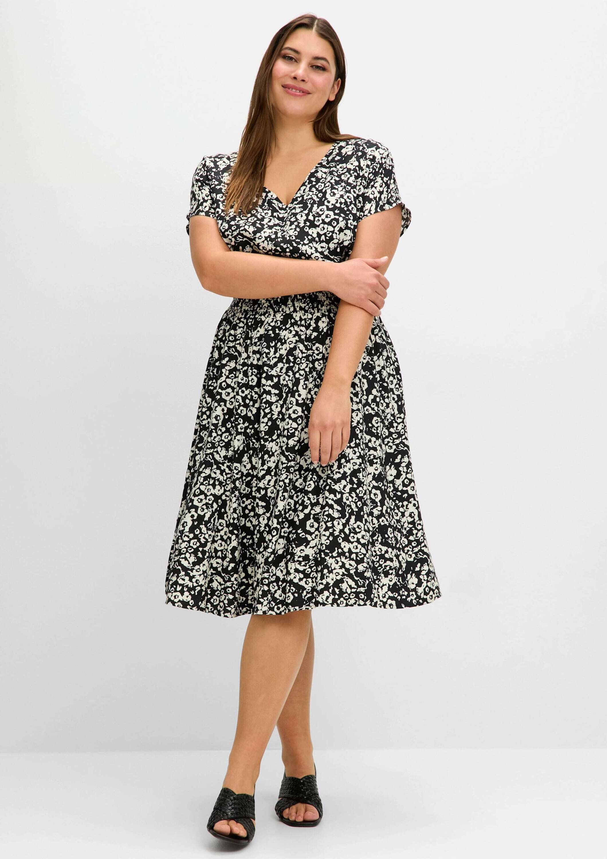 Sheego Etuikleid Sommerkleid Kurzarm mit Smokbund und weitem Rock