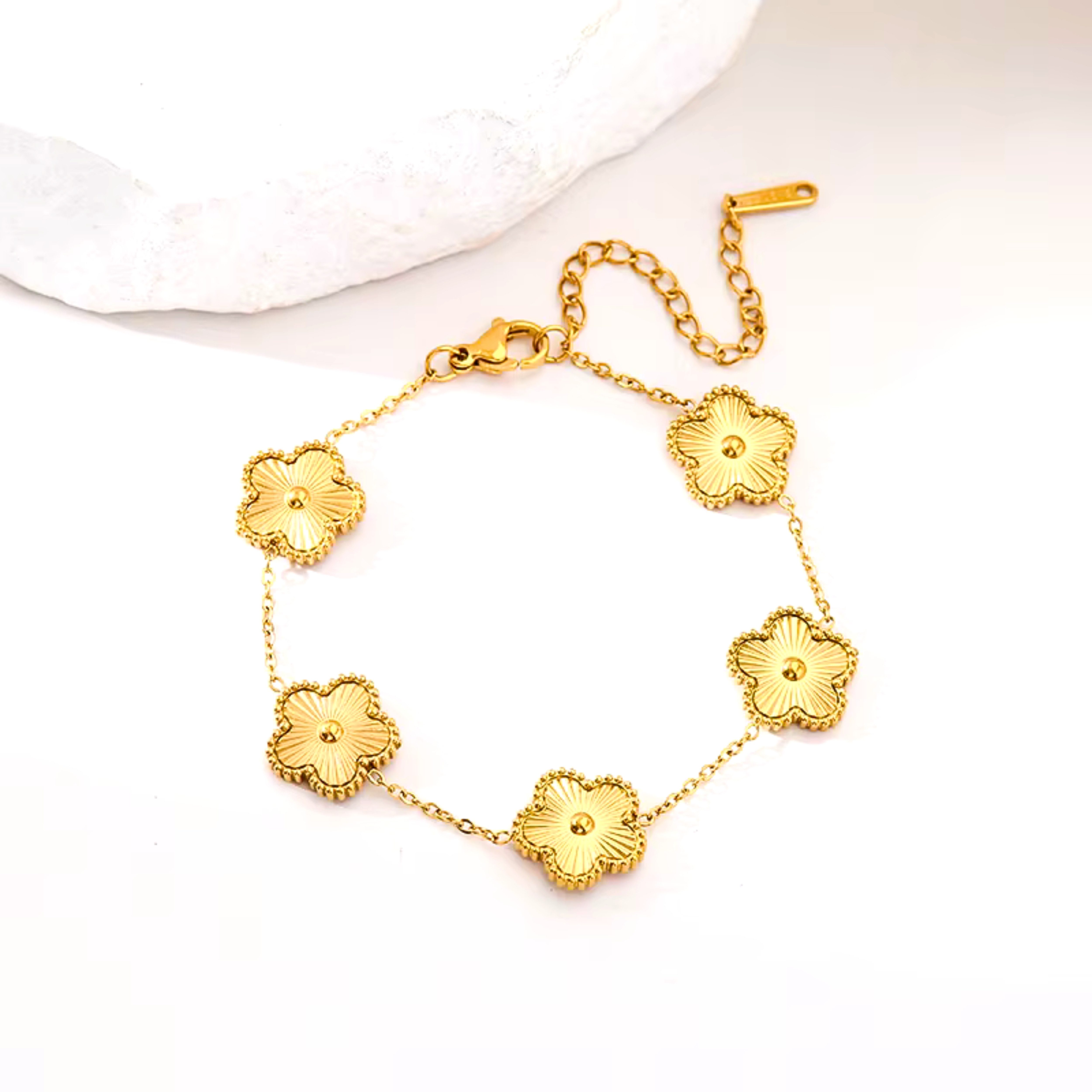 Felino Armband Blume Kleeblatt Glück Liebe Armkette Gold Schwarz Damen Frau günstig online kaufen