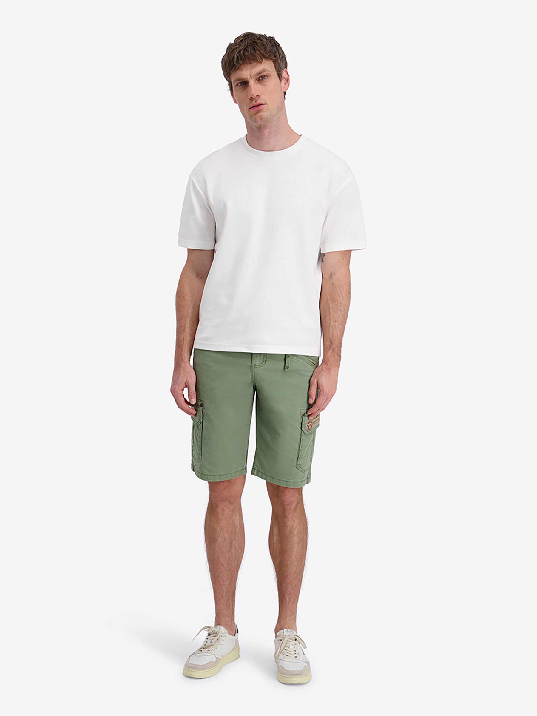 TIMEZONE Cargoshorts Inklusive Gürtel Cargotaschen Reißverschluss Bundkomfort für Herren (1-tlg) Baumwolle Normal Fit Einfarbig atmungsaktiv Reißverschluss