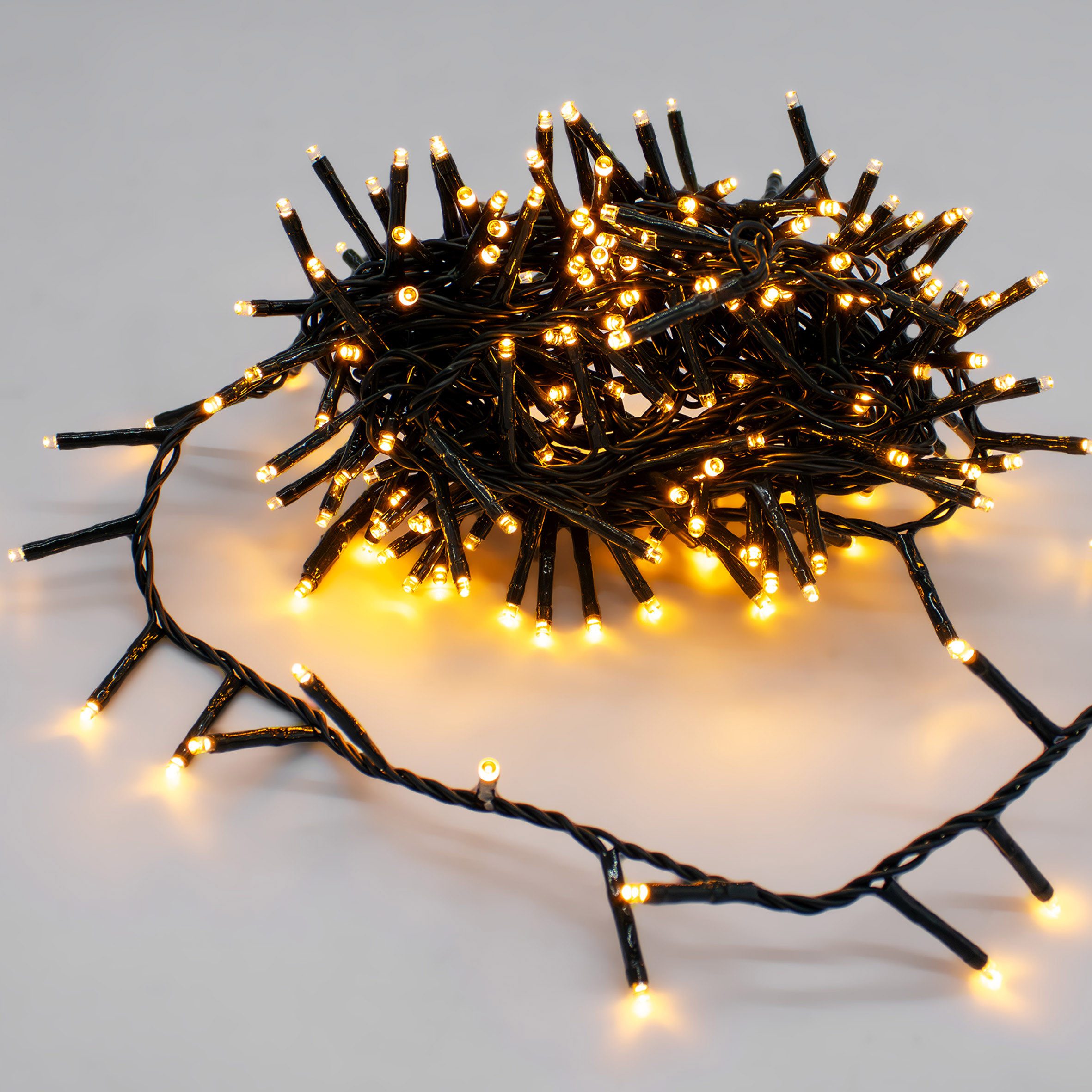 Spetebo LED-Lichterkette Outdoor Weihnachtskette soft gold, mit Timer - 8 Stunden AN / 16 Stunden AUS