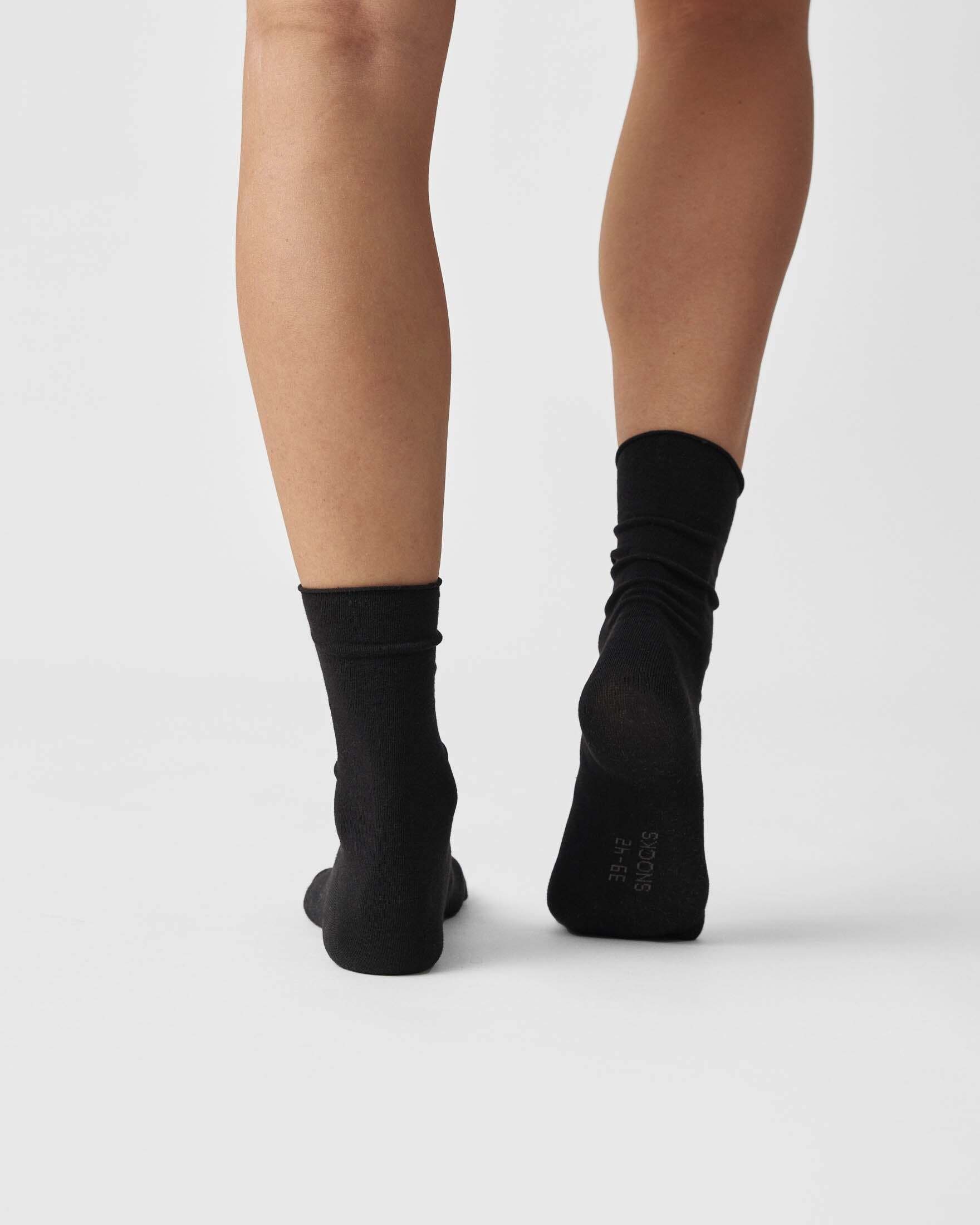 Bio-Baumwolle, Rollsaum Businesssocken (4-Paar) Klassische für SNOCKS Socken mit aus Damen sanftem