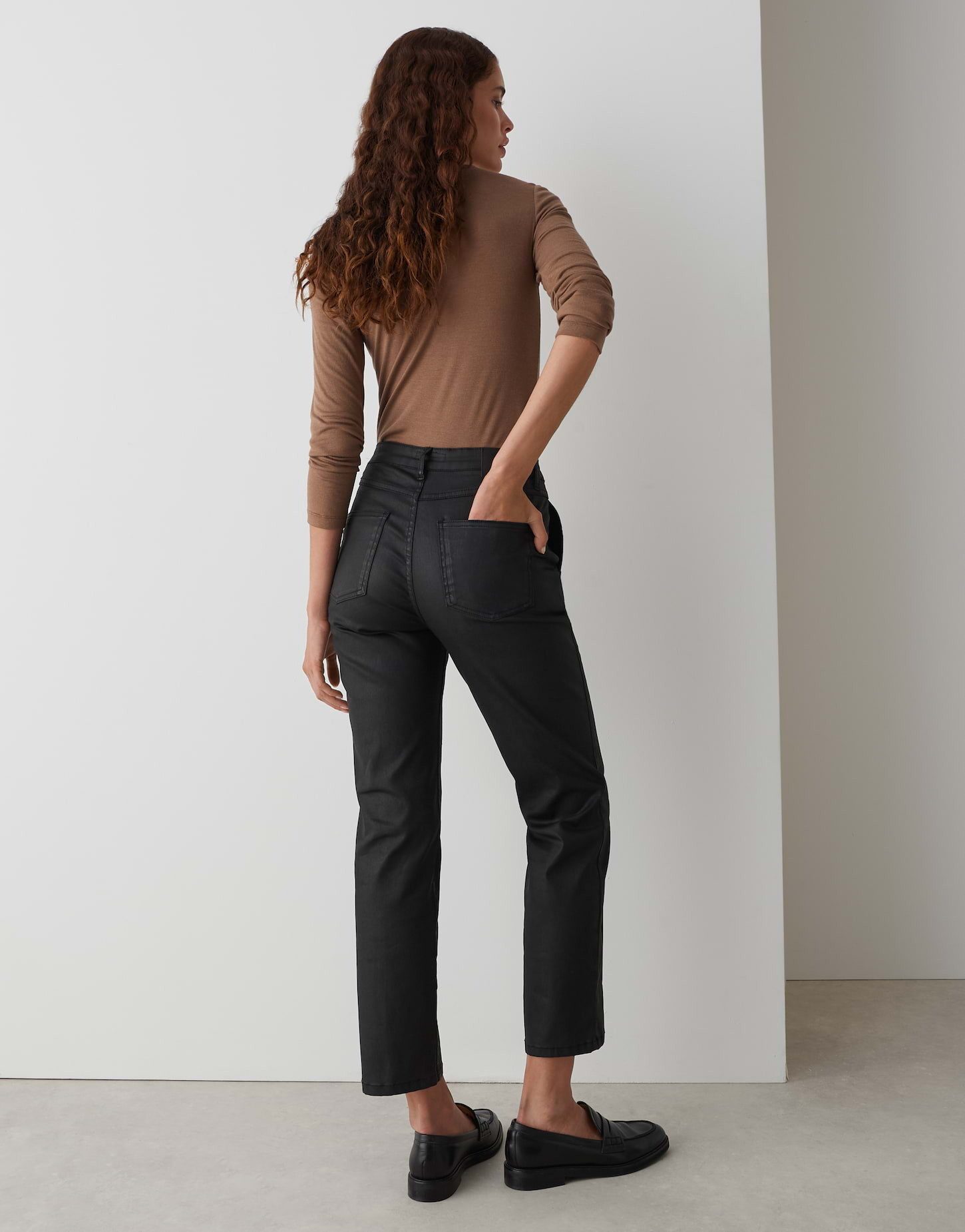 OPUS Schlagjeans EBBI mit Coating Mid Rise Kick Flared, Ankle, französische Eingrifftaschen