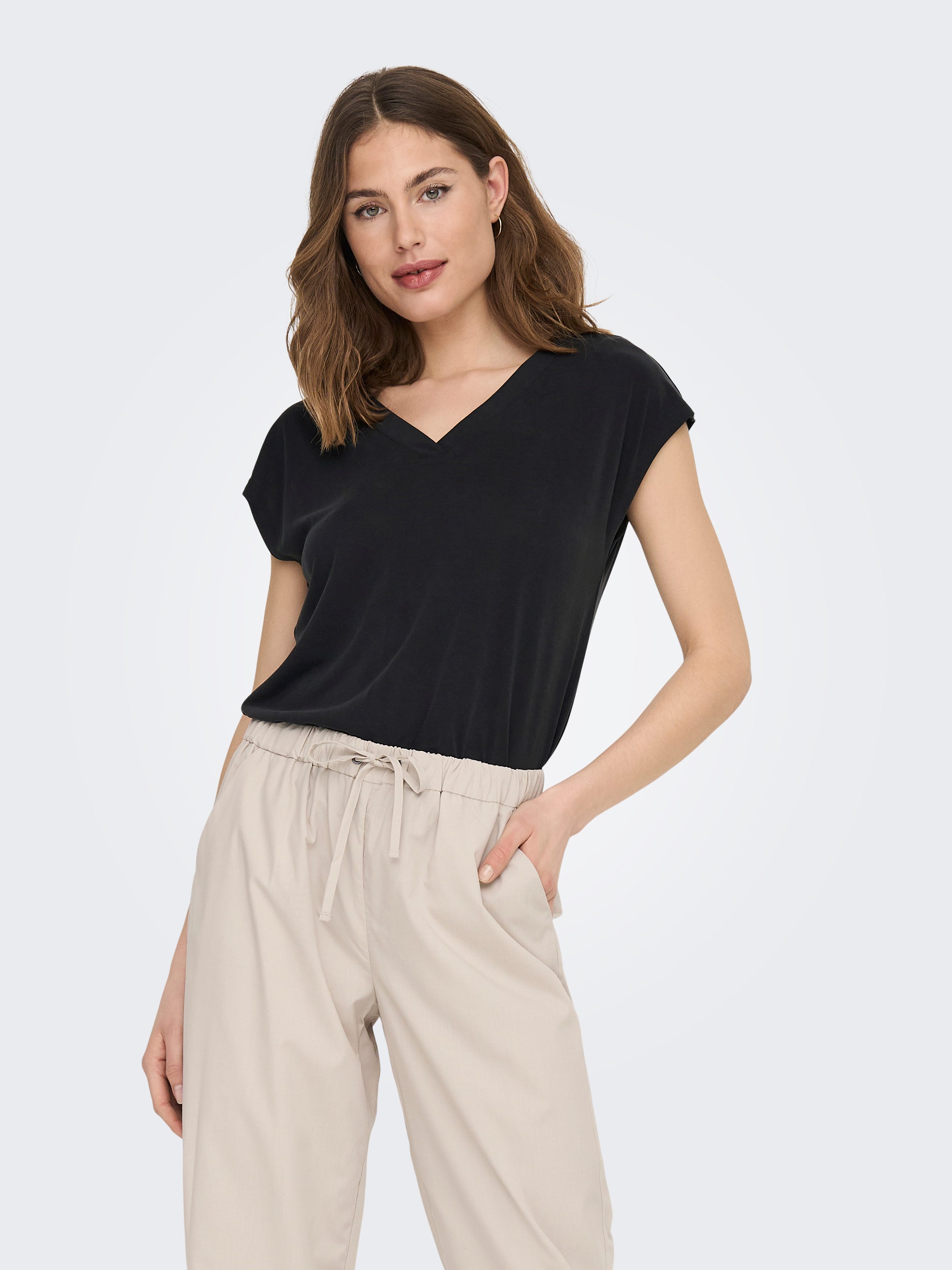 V-Shirt ONLFREE S/S MODAL V-NEC TOP BOX JRS NOOS