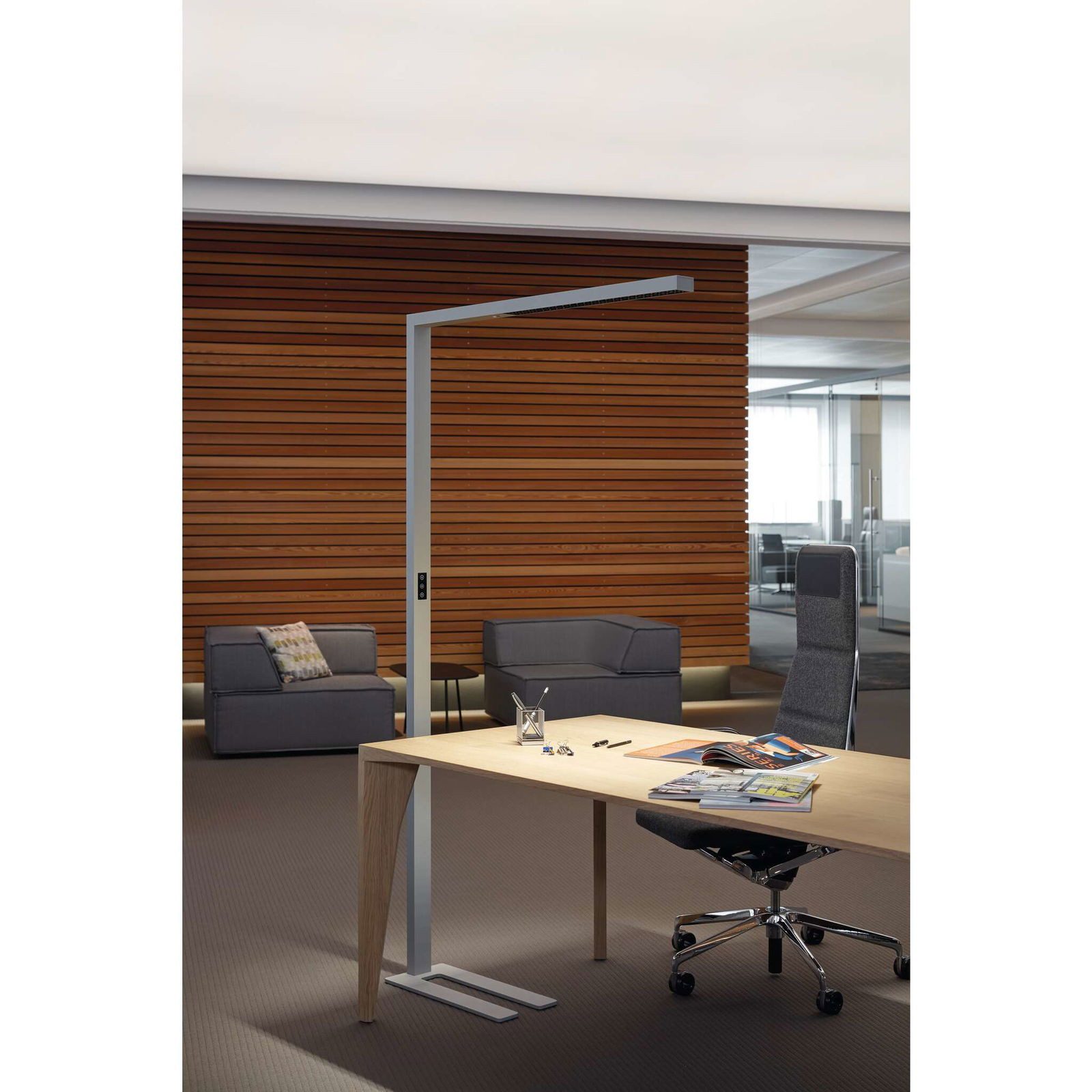 MAUL Stehlampe MAUL Standleuchte MAULsirius LED 3.000 - 5.700 K dimmbar Standfuß 195, LED wechselbar