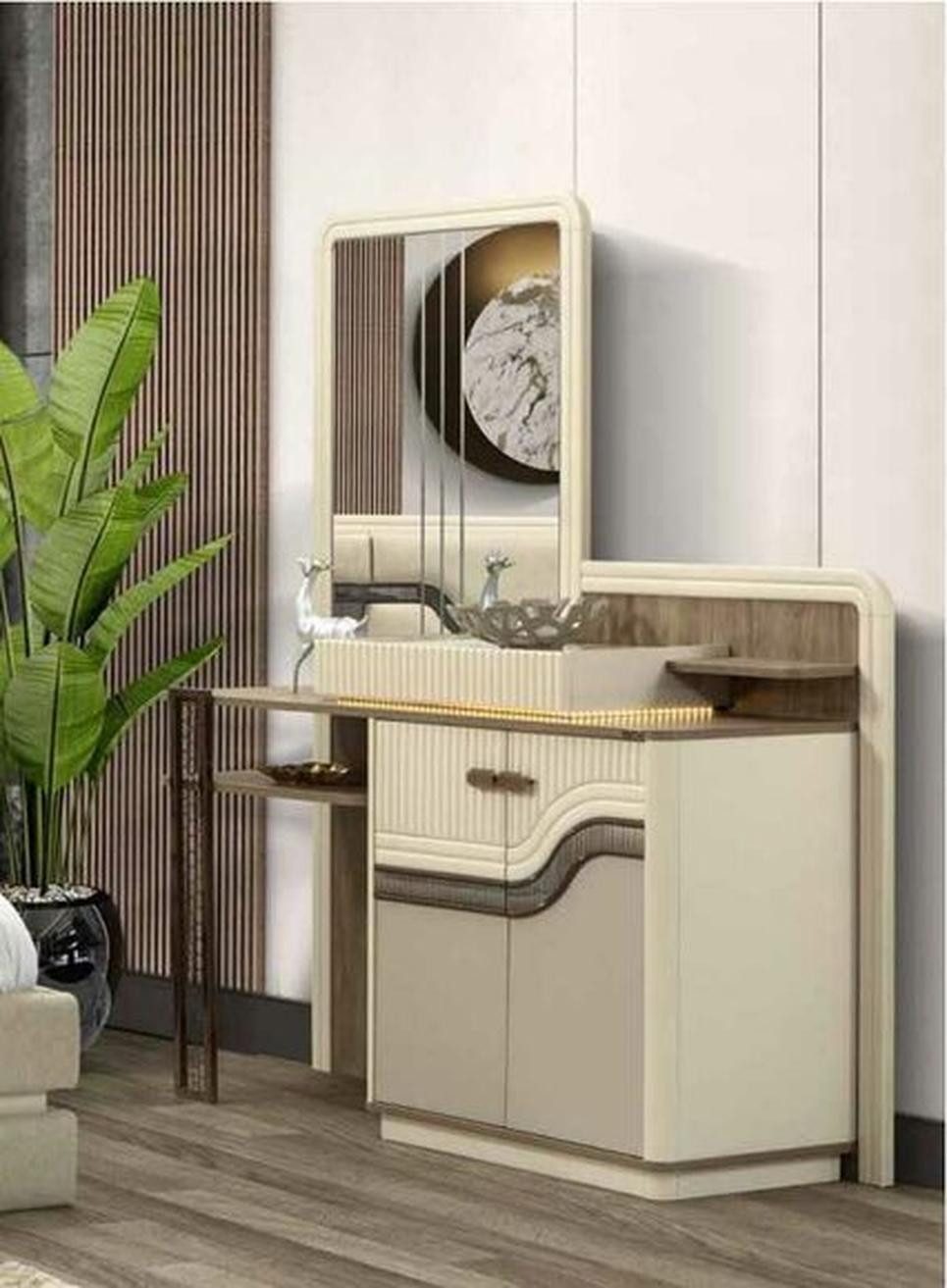 Schminktisch Designer Schminktisch mit Spiegel im Schlafzimmer