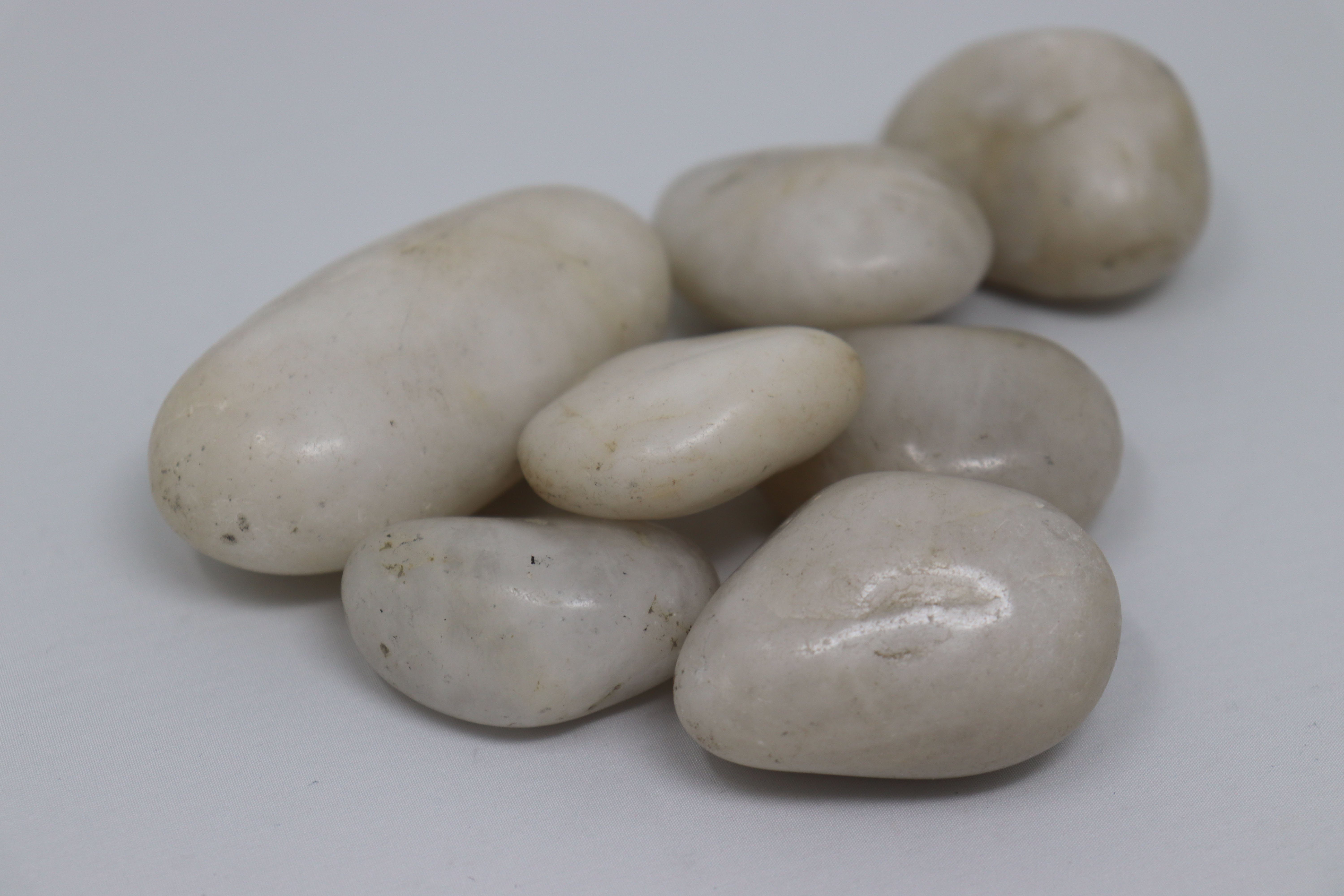 Aquagart Zierkies 80kg Polierter Kiesel Flusskiesel Gartenkies Zierkies weiß, (1 St)