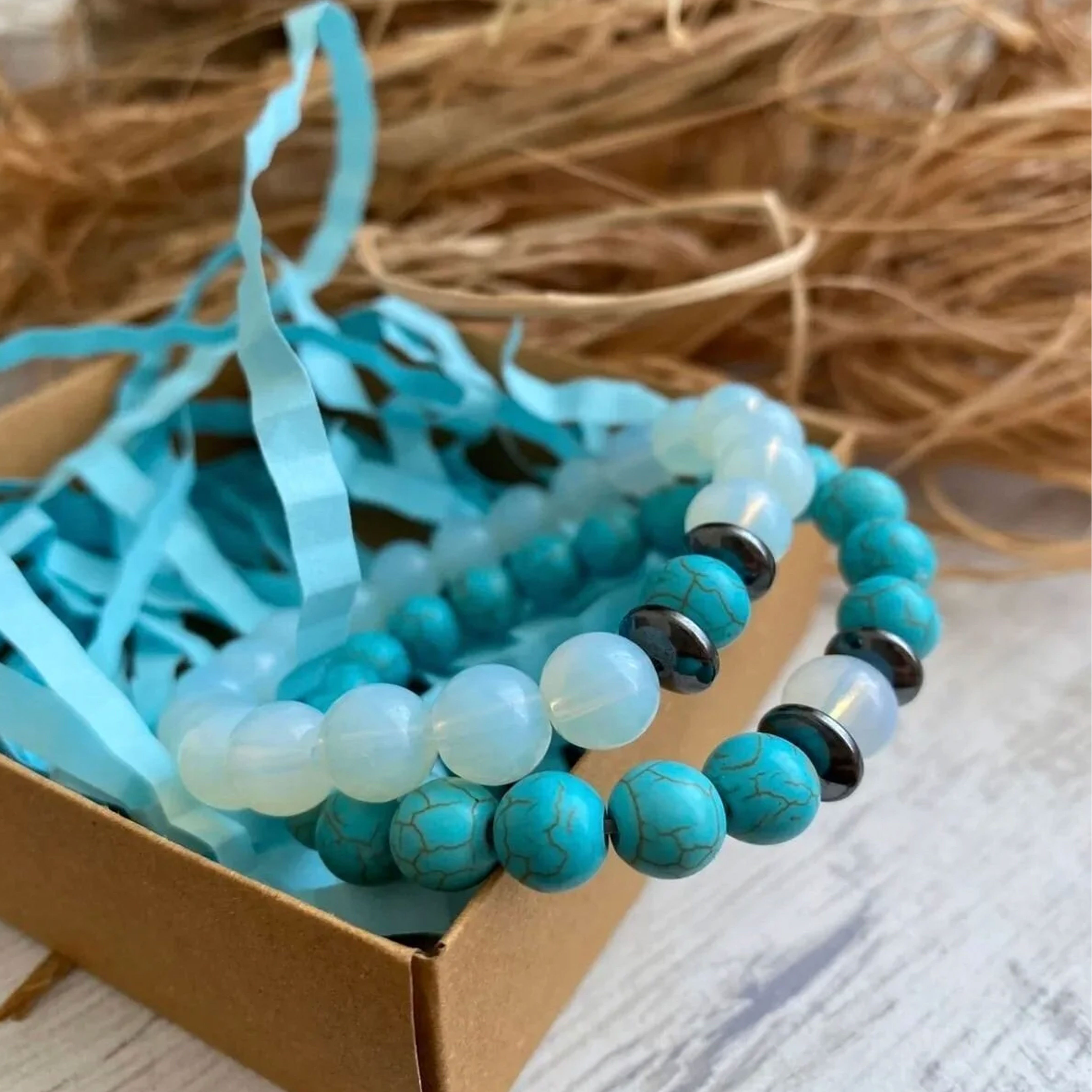 Jungengel Armband Set Naturstein Türkis Opal Partnerarmband Perlen Stretch Unisex Schmuck (Mehrteiliges Set, 2-tlg., 2 Armbänder im Set), 2er Set, Inkl. Holz Geschenkbox, Natursteinoptik, Perlen-Design