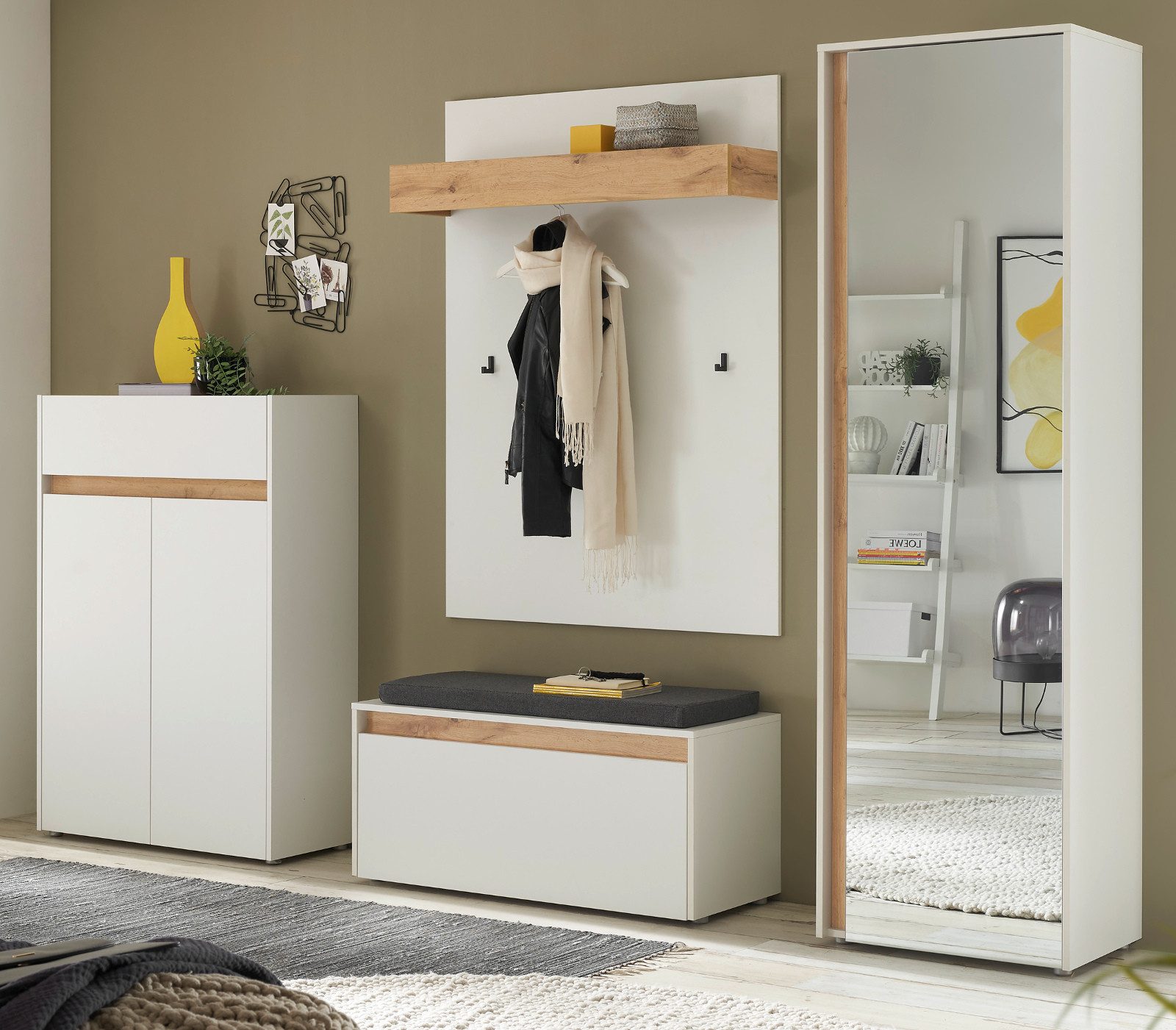 Furn.Design Garderoben-Set Center, (Flurgarderobe in Weiß mit Wotan-Eiche, Komplett-Set 5-teilig, 260 x 200 cm), mit Spiegeltür, Sitzbank, 11 Fächern und Kleiderstangen