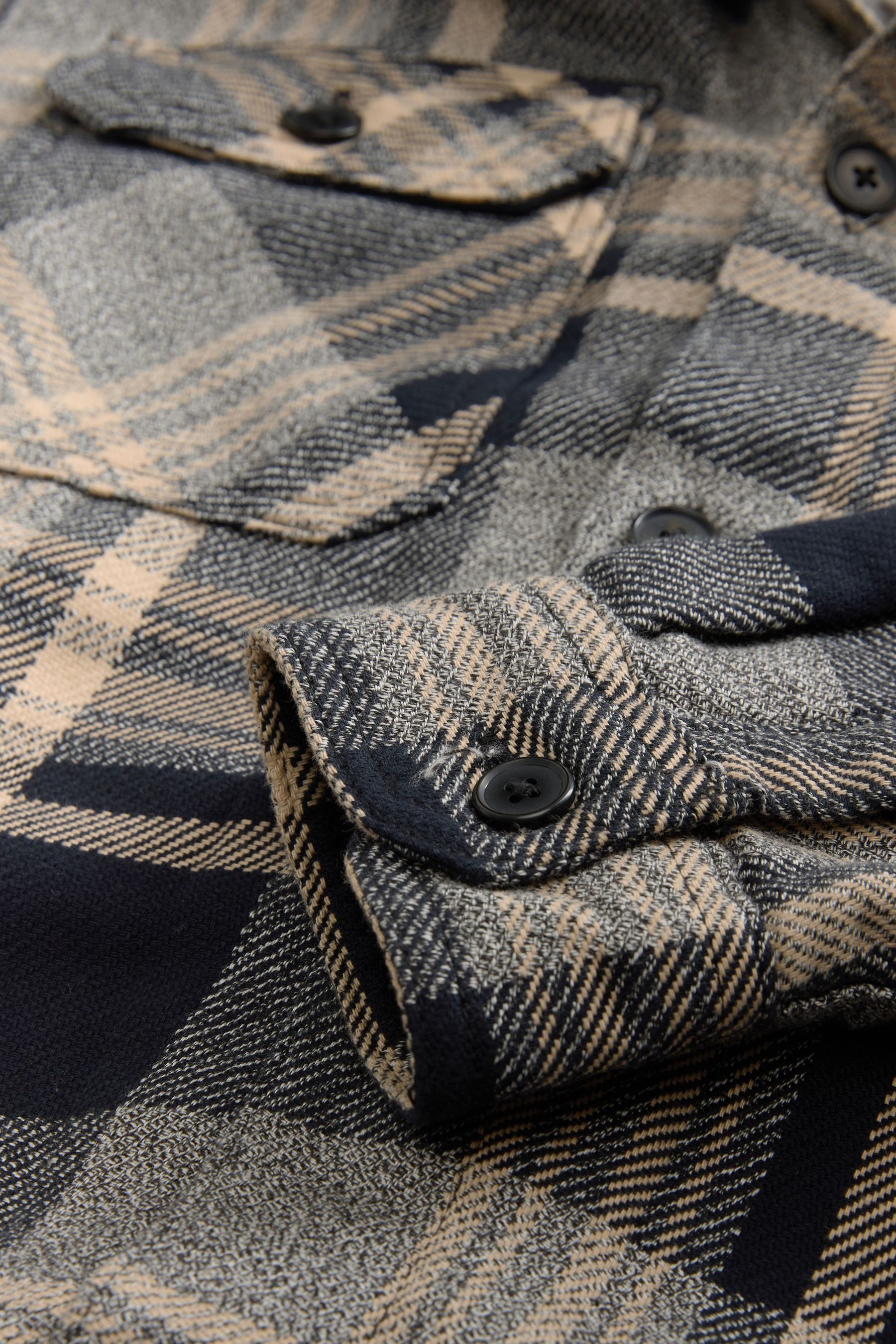 Next Hemdjacke Karierte Hemdjacke mit Teddyfutter und Kapuze (1-St)