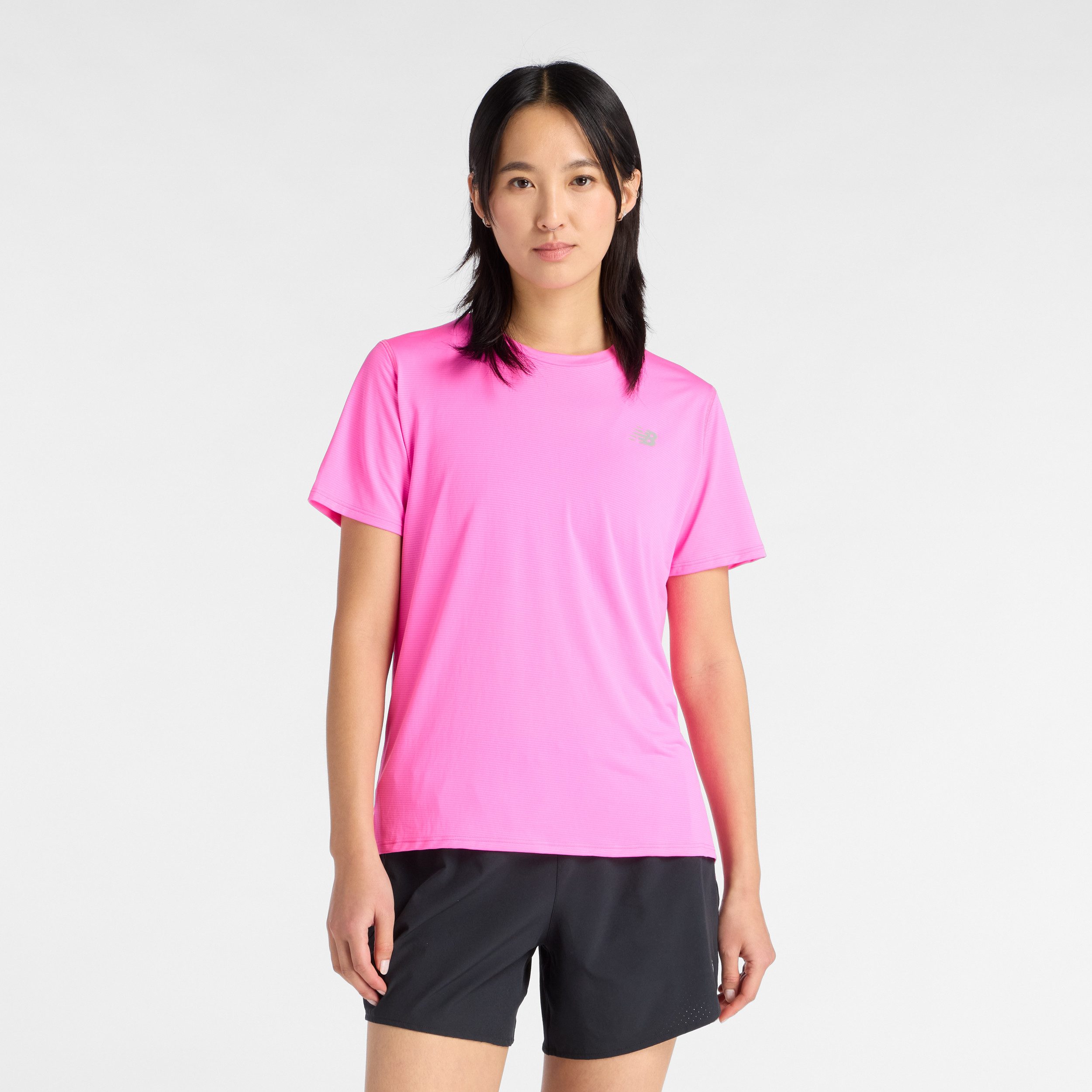 New Balance Laufshirt Sports Essentials T-Shirt Womens TOP-36327 Regular Fit, mit eingefasster Kante am Rundhalsausschnitt, Kurzarm