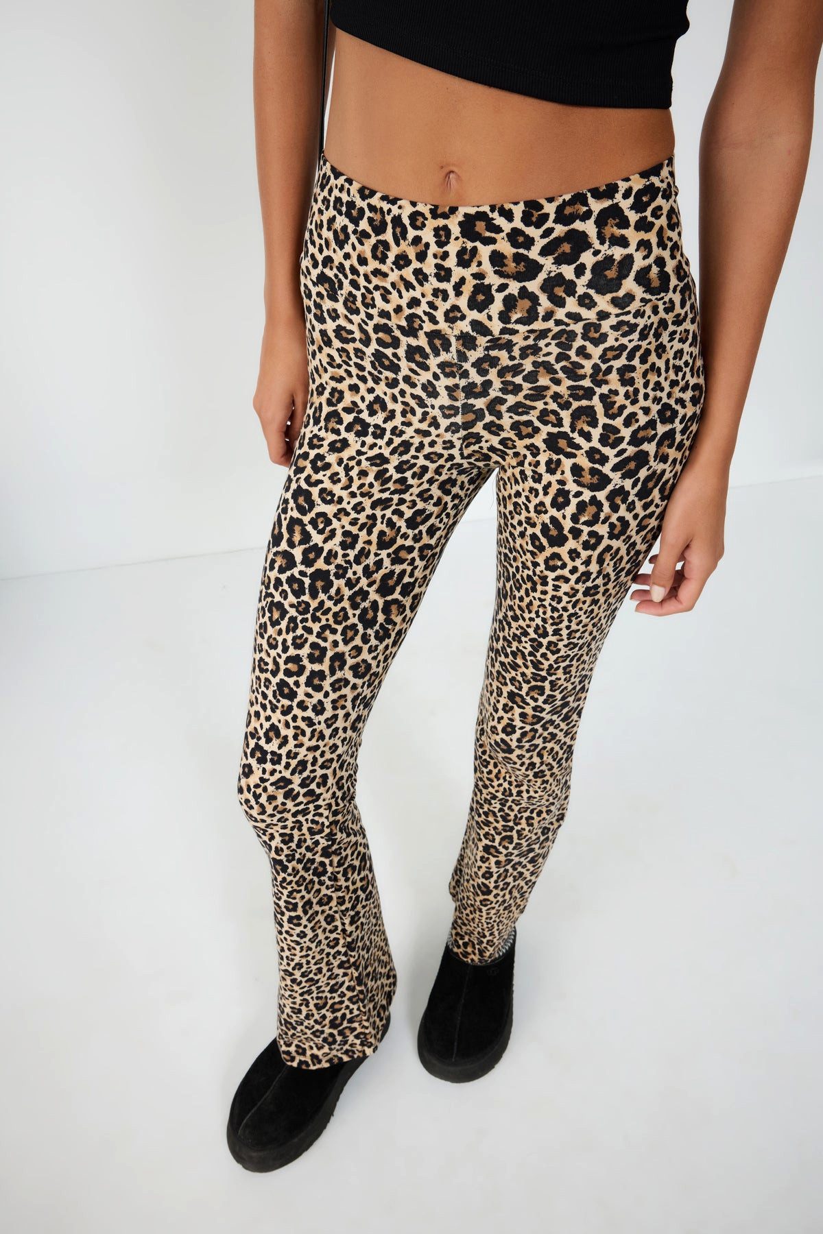 No Matter What Bequeme Jeans Leopardenmuster-Hose mit elastischem Bund – Bild 4 von 5