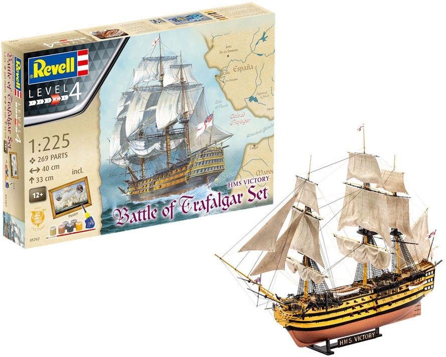 Image of "Geschenkset ""Battle of Trafalgar"", Revell Modellbausatz mit Basiszubehör im Maßstab 1:225, 269 Teile, 40 cm"