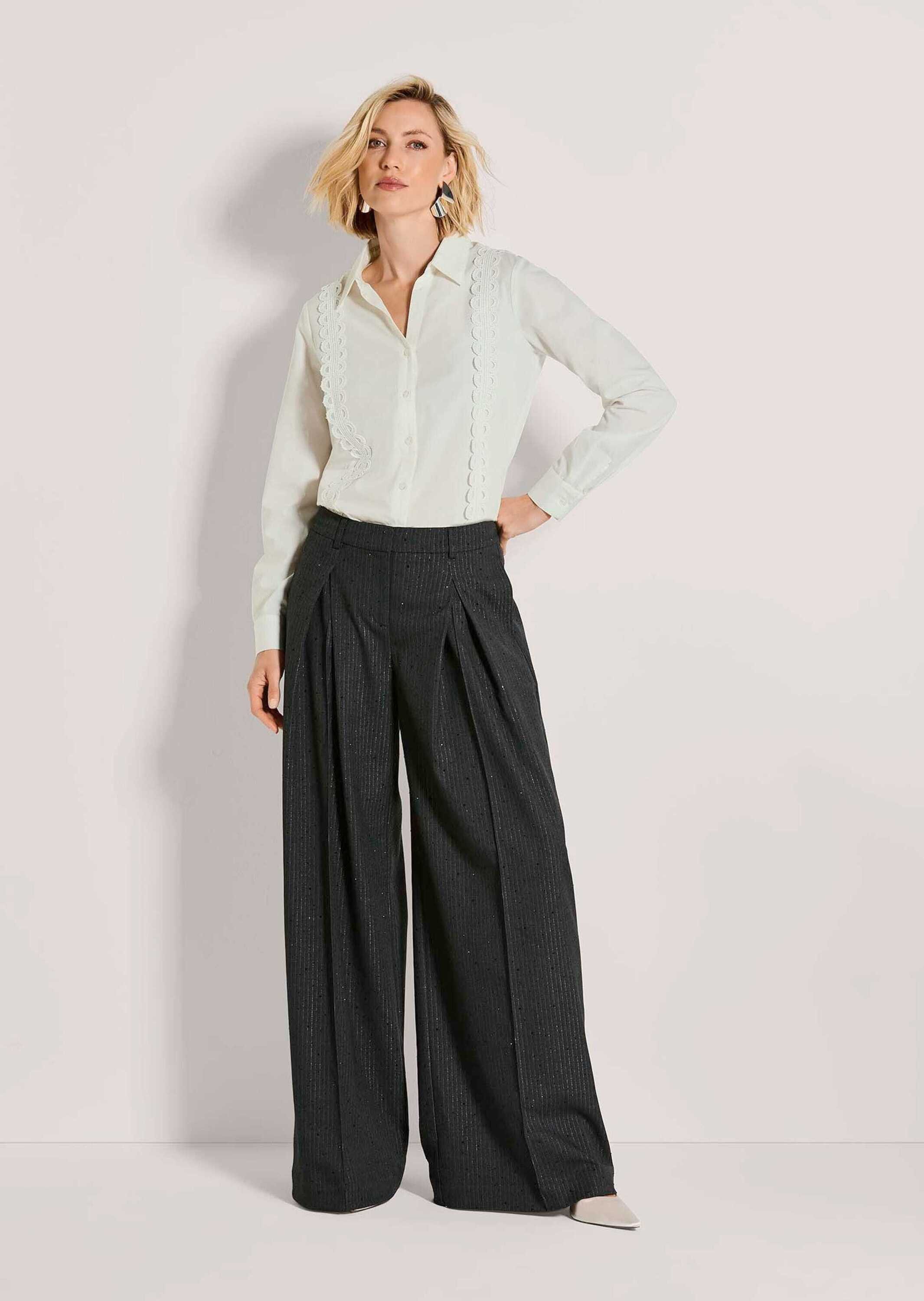 Stoffhose Nadelstreifenhose mit Strassdekoration