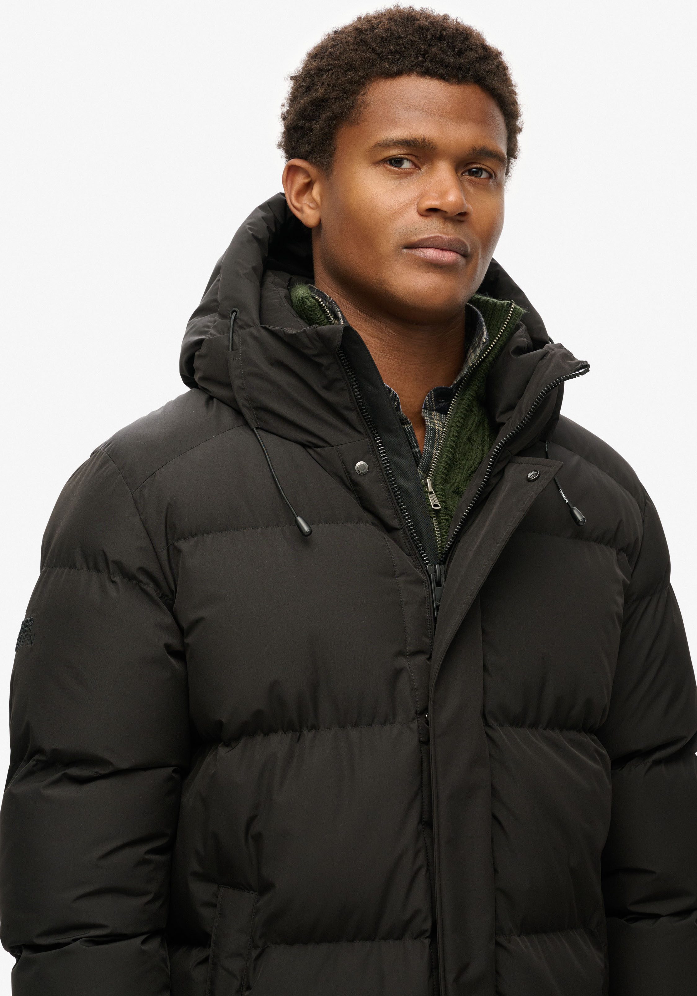 Superdry Steppjacke HOODED SPORTS PUFFER MID JKT Kunstfaser, relaxed fit