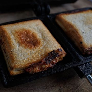 PROREGAL® Grillpfanne Sandwichmaker, 19,5x10cm, Gusseisen