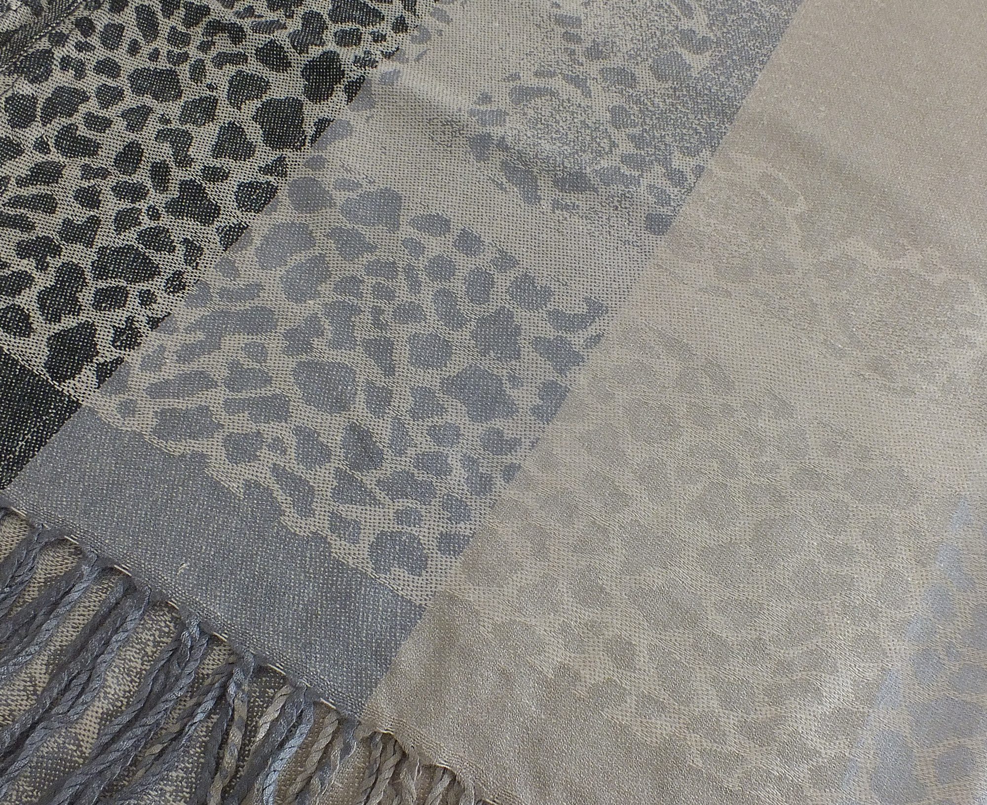 chic4home Schal Dreamy Flair, (1-St. 1-teilig), Damen Schal Stola eleganter Longschal Leopardenmuster