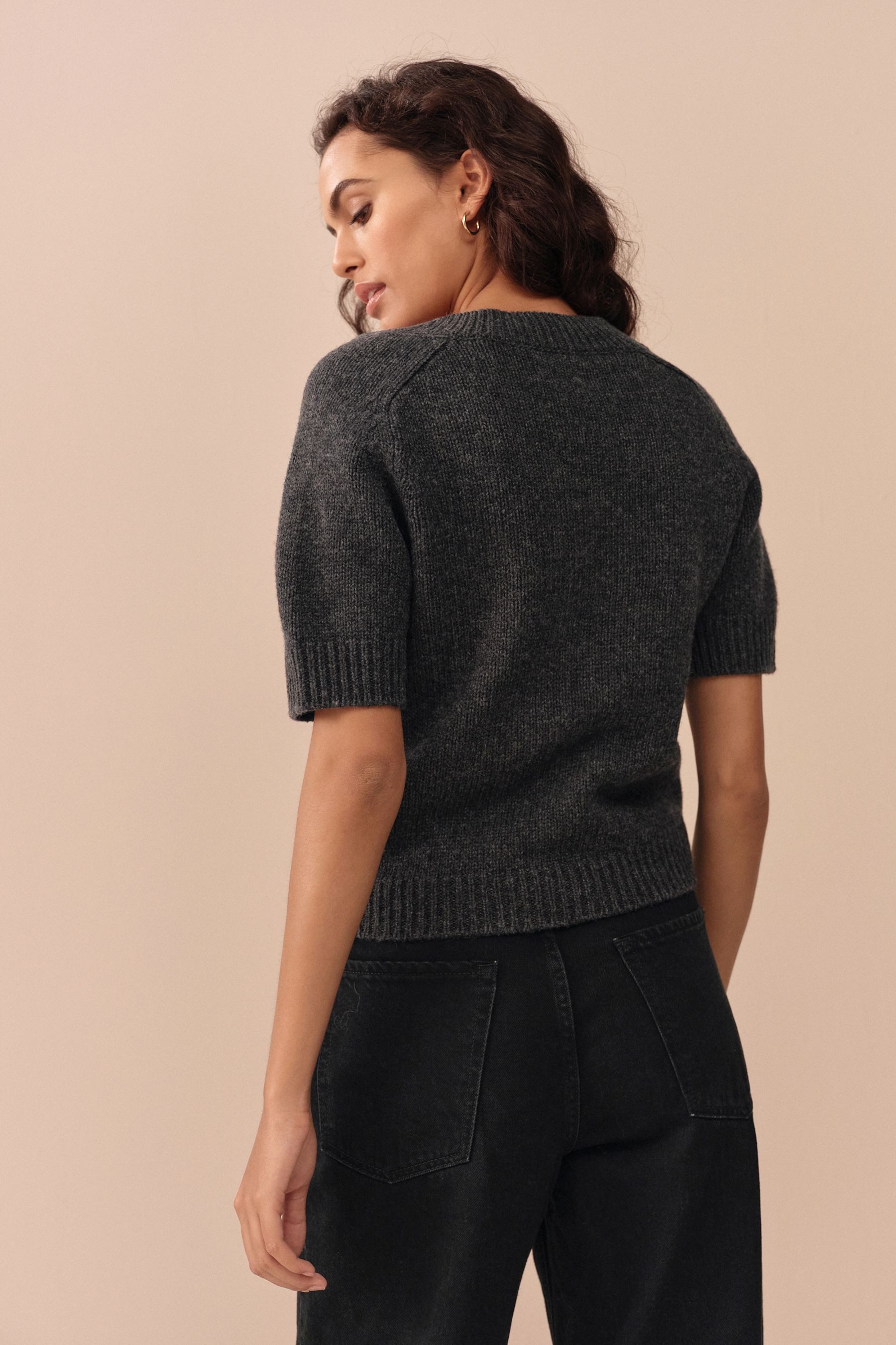 Next Strickpullover Kurzarm-Strickpulli mit V-Ausschnitt aus Lambswool (1-t günstig online kaufen