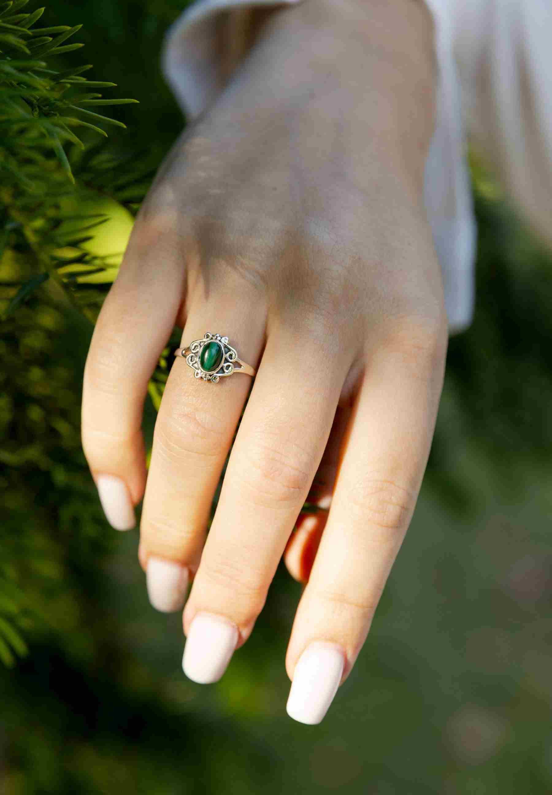 mantraroma Silberring TIRU aus 925 Silber mit Malachit (Ring mit Schmuckbeu günstig online kaufen