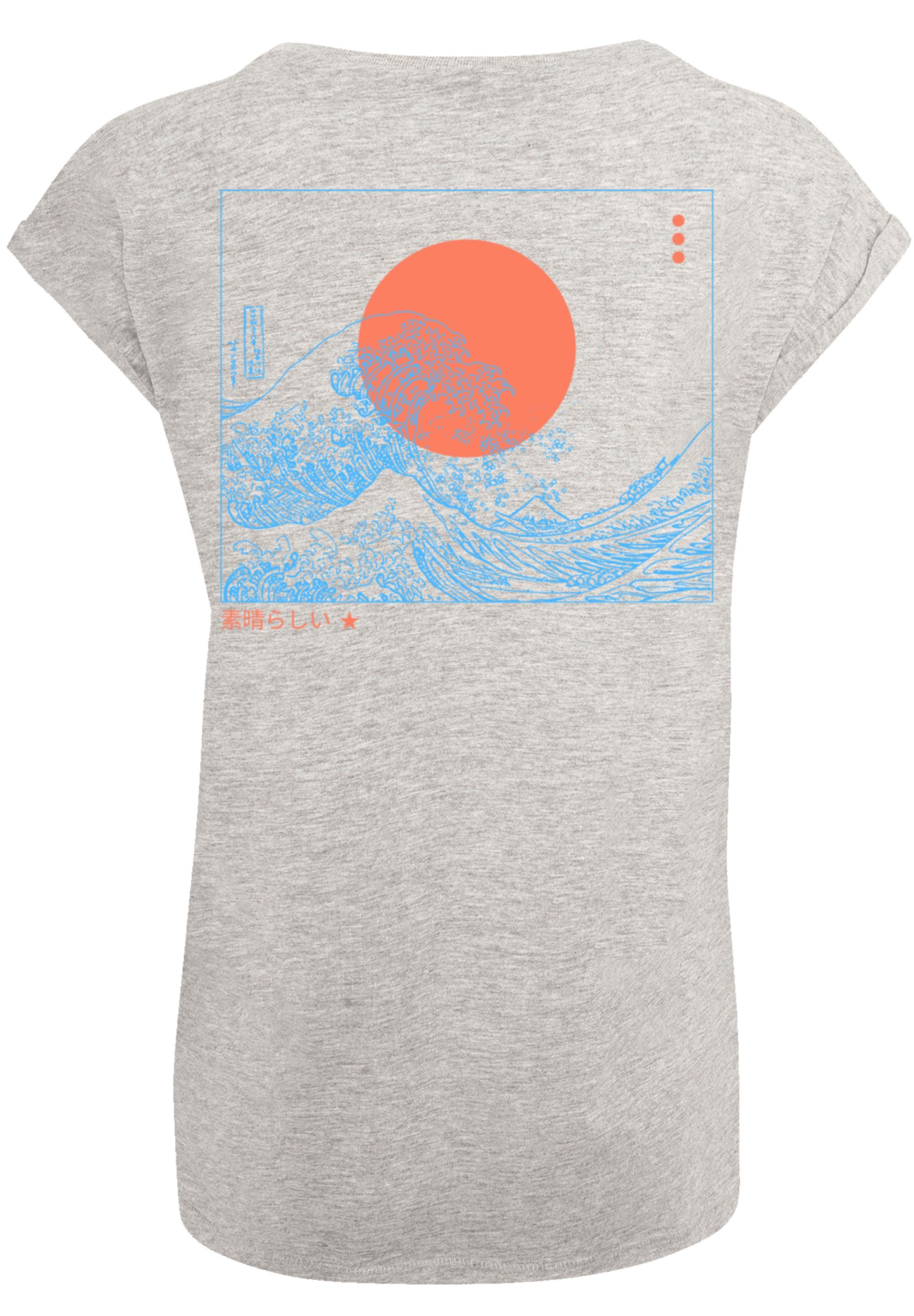 F4NT4STIC T-Shirt PLUS SIZE Kanagawa Welle Print, Das Model ist 170 cm und  trägt Größe M