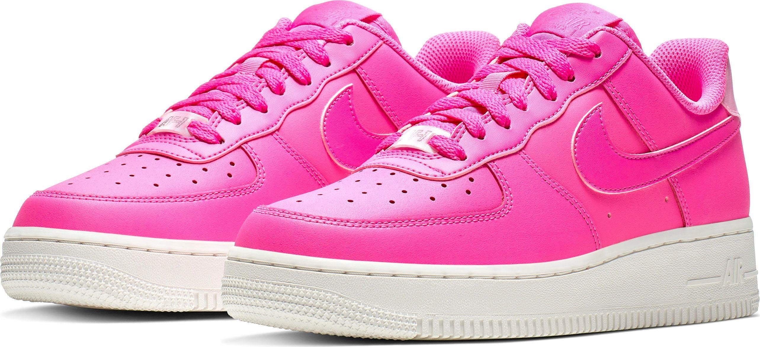 neon pinke nike air force