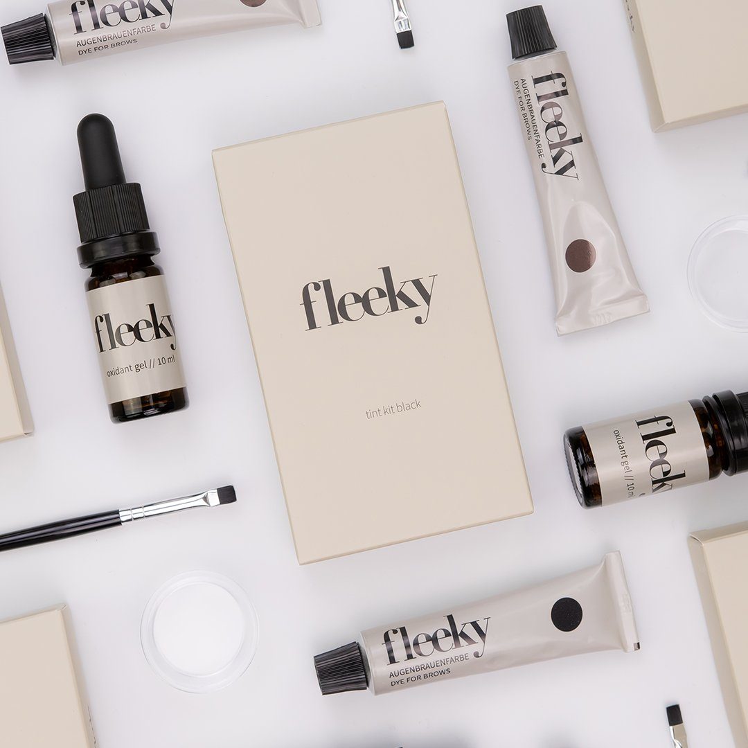 fleeky Augenbrauen-Farbe Tint Kit - Augenbrauen Haarfärbeset, Für bis zu 30 Anwendungen, Vegane, wischfeste Brauenfarbe – langanhaltend für alle Haartypen