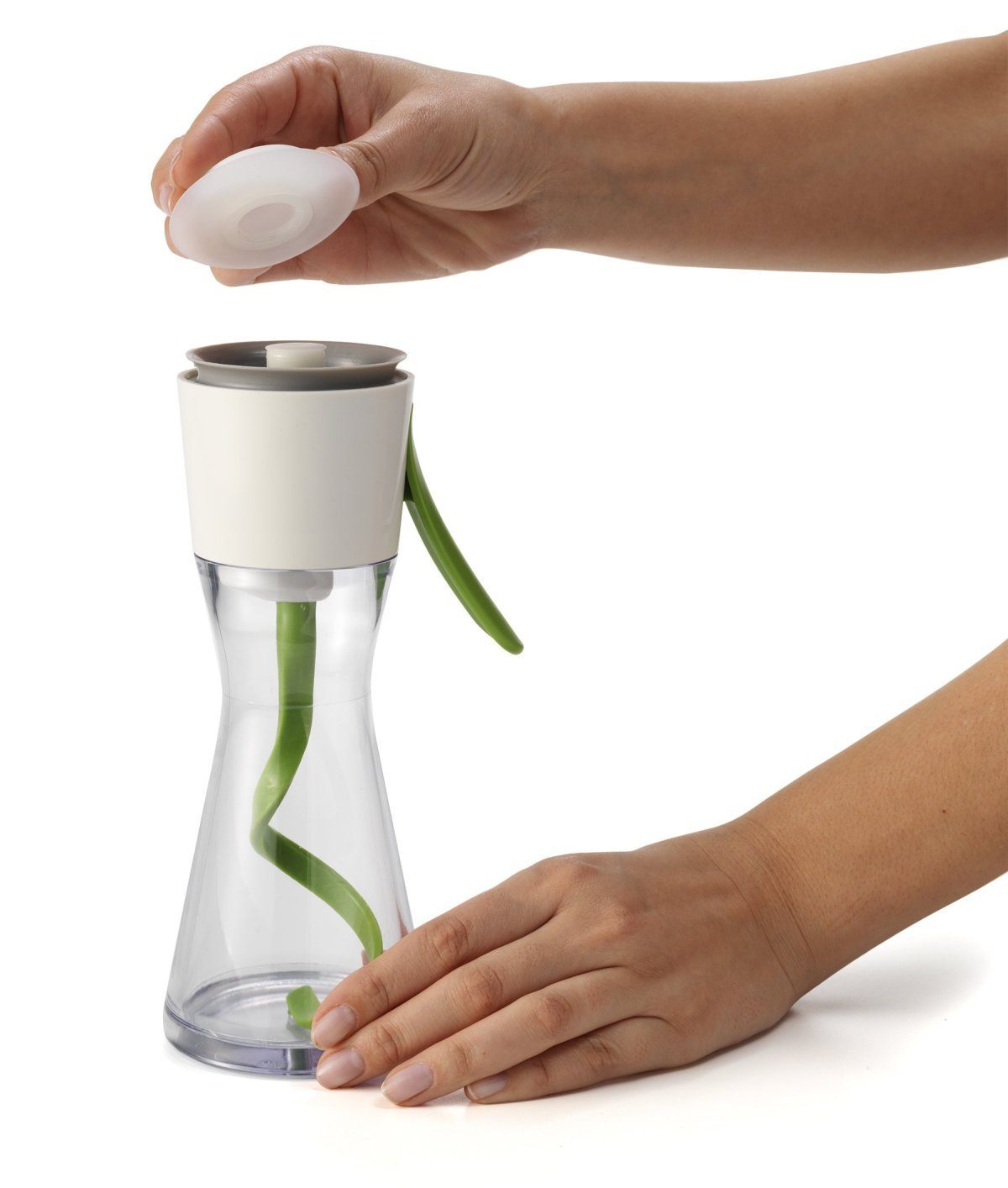 chef'n Dressing Shaker