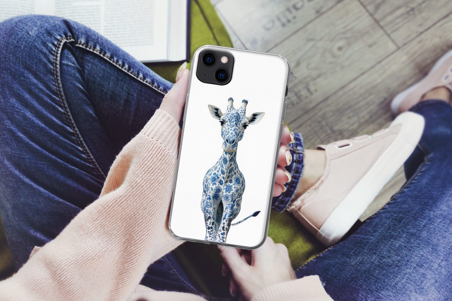 MuchoWow Handyhülle für Apple iPhone 13 mini Giraffe - Delfter Blau - Tiere - Minimalistis, Smartphone-Bumper, Print, Handy Schutzhülle Dünn