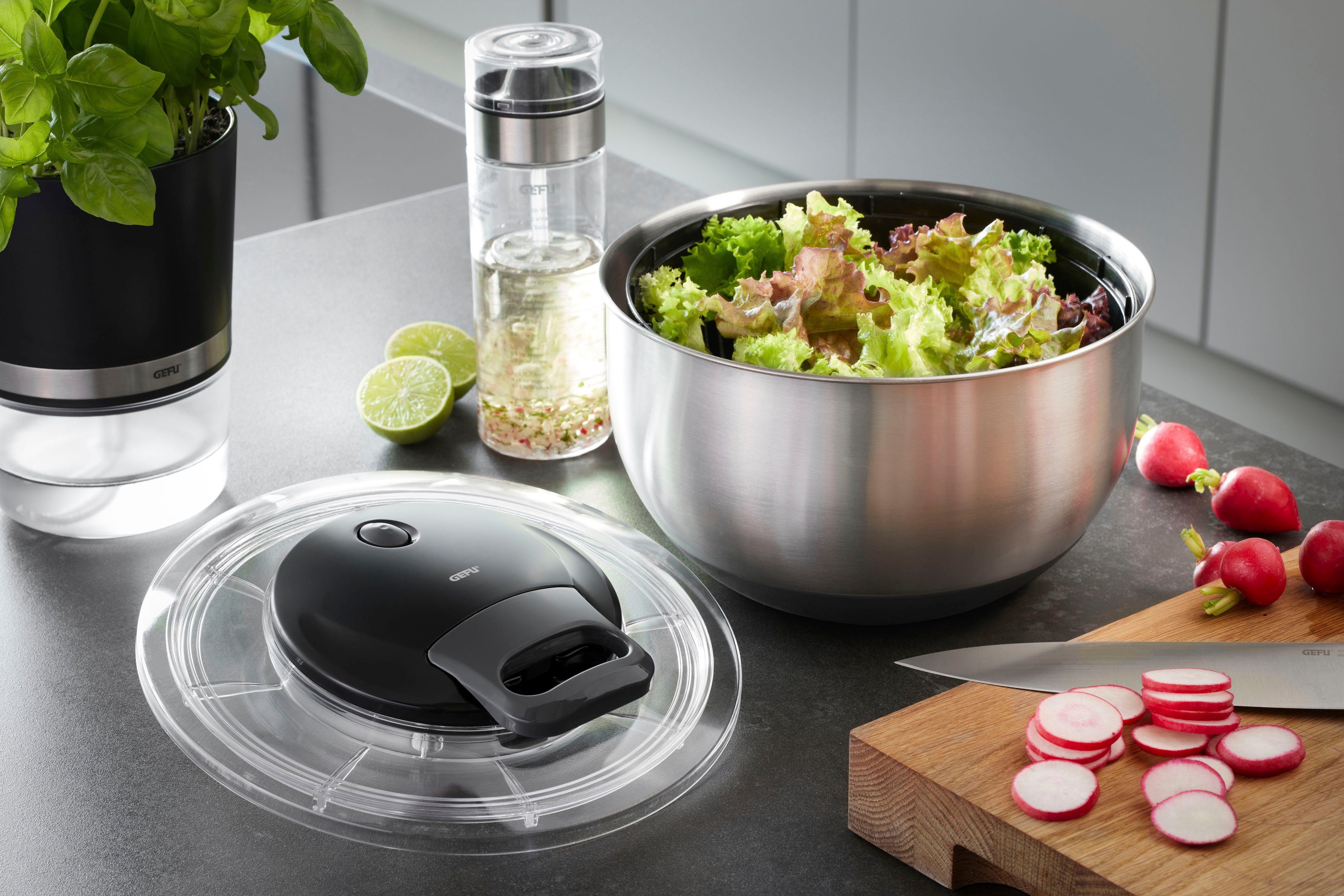 GEFU Salatschleuder PULLIT, schonendes Schleudern ohne Richtungswechsel, 4,5 L