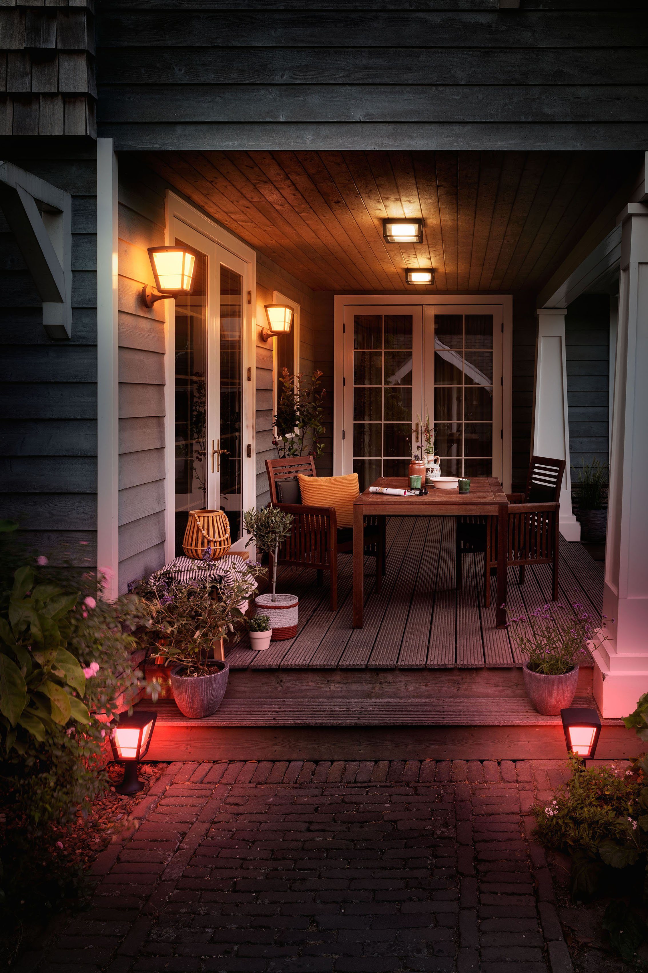 Philips Hue LED Außen-Wandleuchte Econic, LED Kaltweiß, Extra-Warmweiß, Home, Neutralweiß, mehrere Tageslichtweiß, Warmweiß Dimmfunktion, einstellbar, Smart Leuchtdauer integriert, fest Helligkeitsstufen