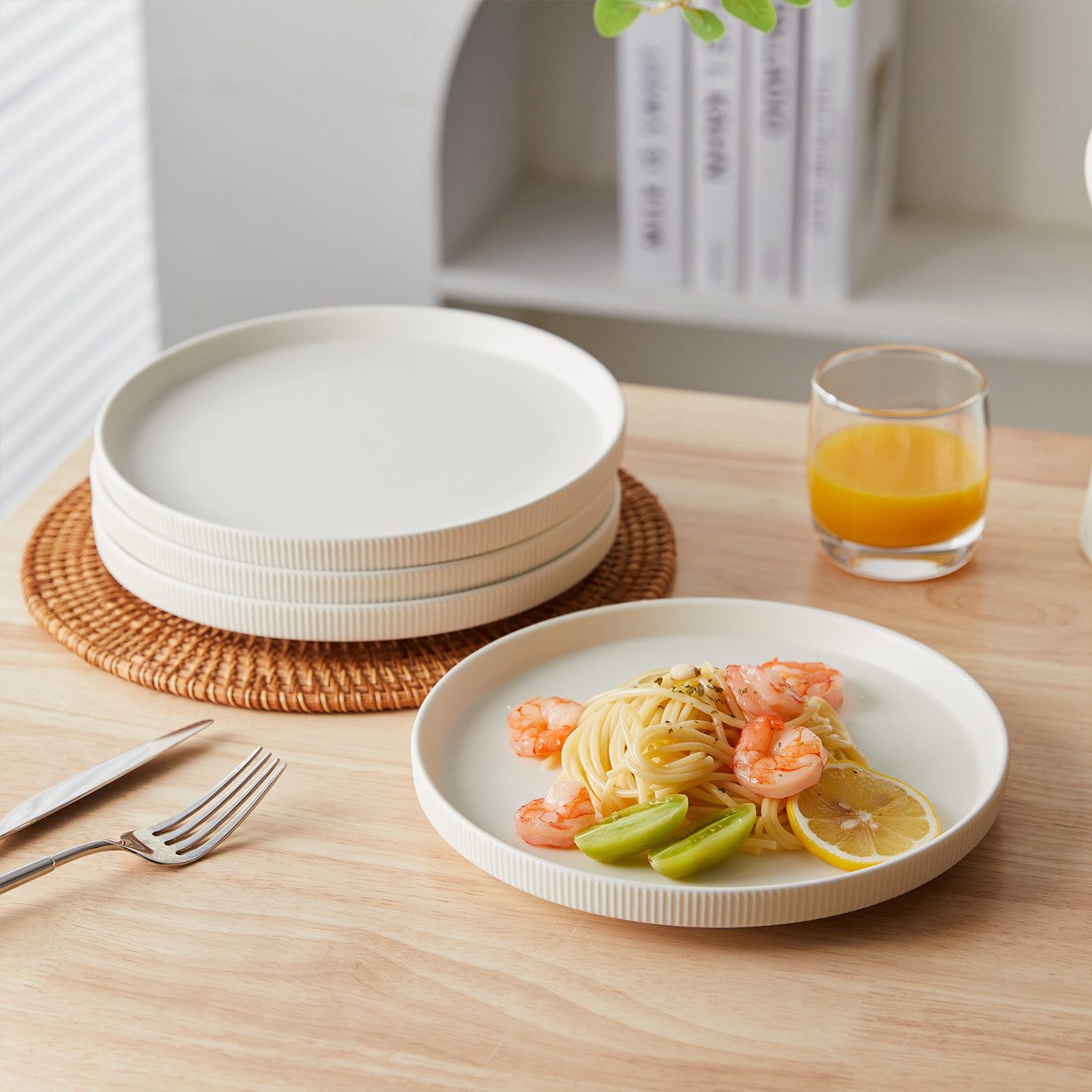 JIWOO Teller 4er Ø21,3cm, Speiseteller Steakteller Dessertteller Brotteller Plate, (4 St), Keramik Hochwertiges Tellerset Weiß Mikrowellen spülmaschinenfest