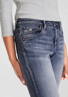 H.I.S 5-Pocket-Jeans ariaMS ökologische, wassersparende Produktion durch Ozon Wash