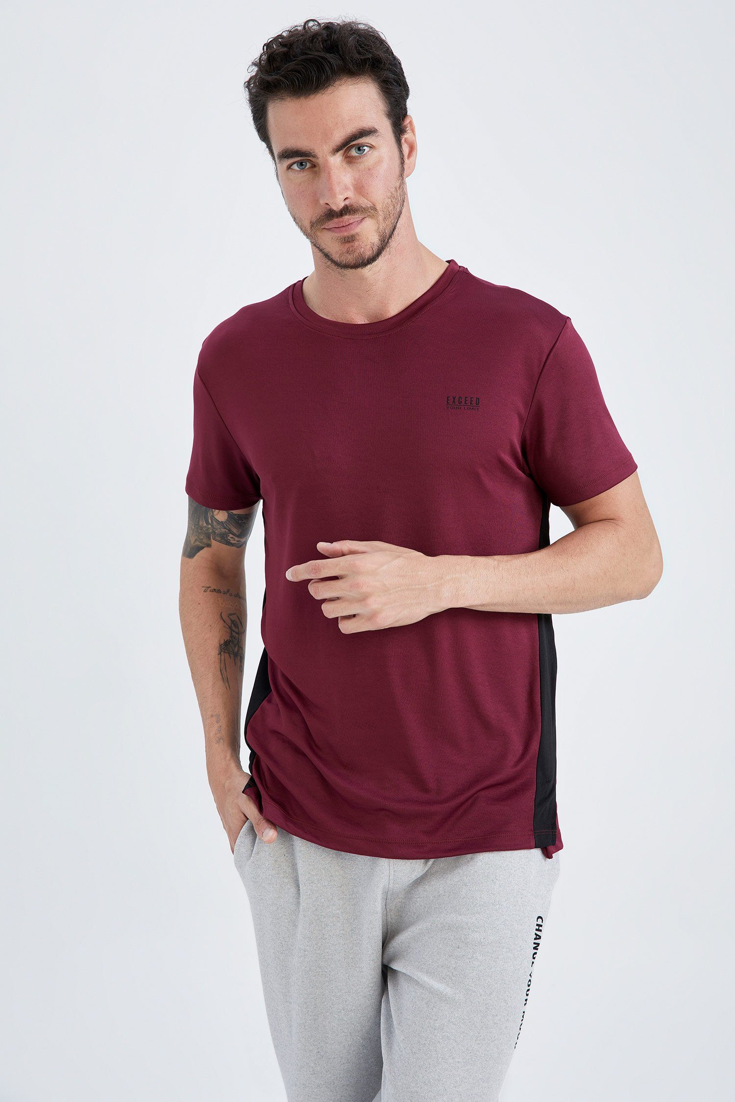 DeFacto Kurzarmshirt Herren Kurzarmshirt STANDART FIT Bordeaux