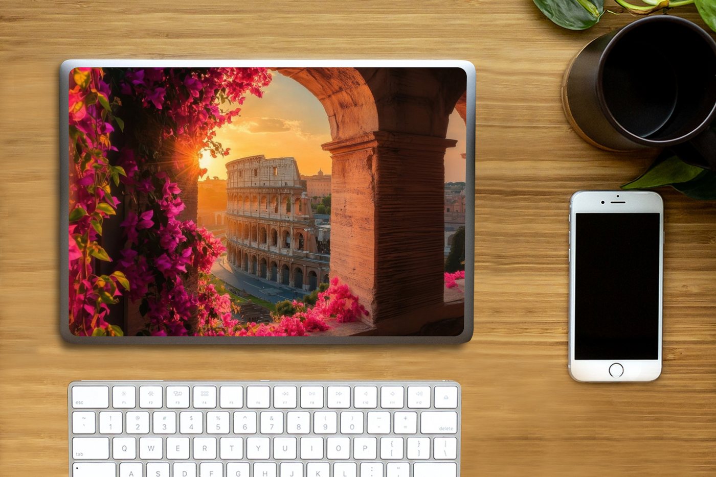 Thumbnail - MuchoWow Laptop-Aufkleber Kolosseum - Rom - Rosa Blumen