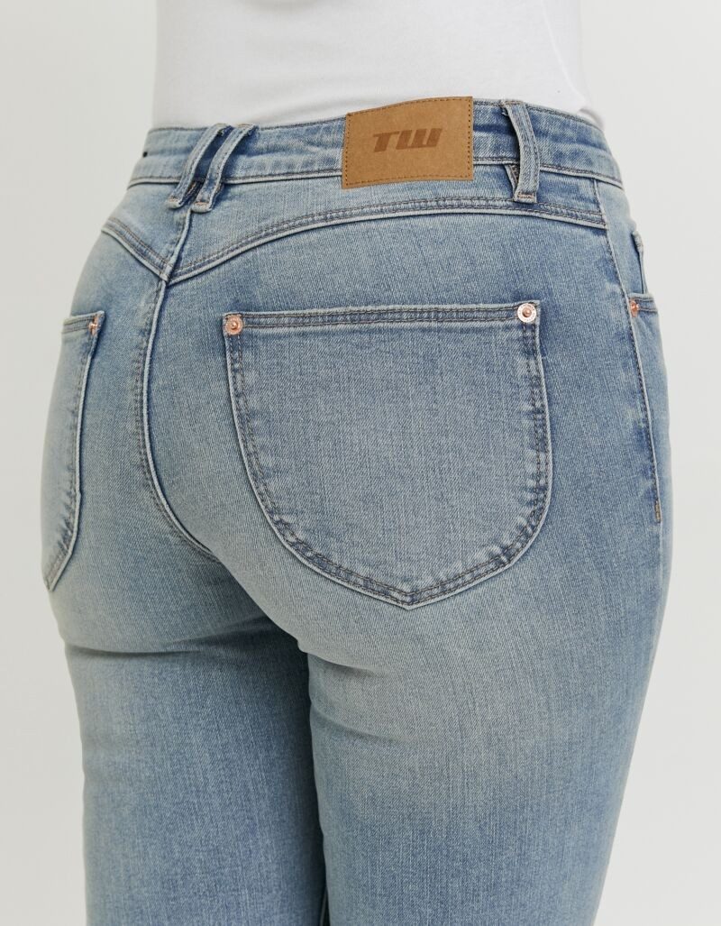 Tally Weijl Bootcut-Jeans SPADESASSY2 Baumwollmischung, Low Waist