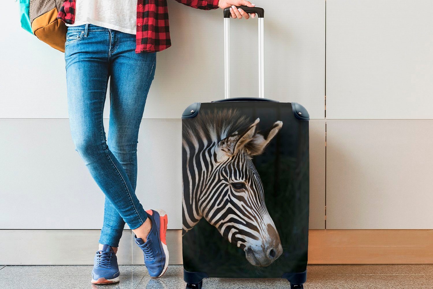 4 eines Nahaufnahme für rollen, Ferien, auf Zebras Reisekoffer Handgepäck MuchoWow Handgepäckkoffer Trolley, mit schwarzem Hintergrund, Reisetasche Rollen,