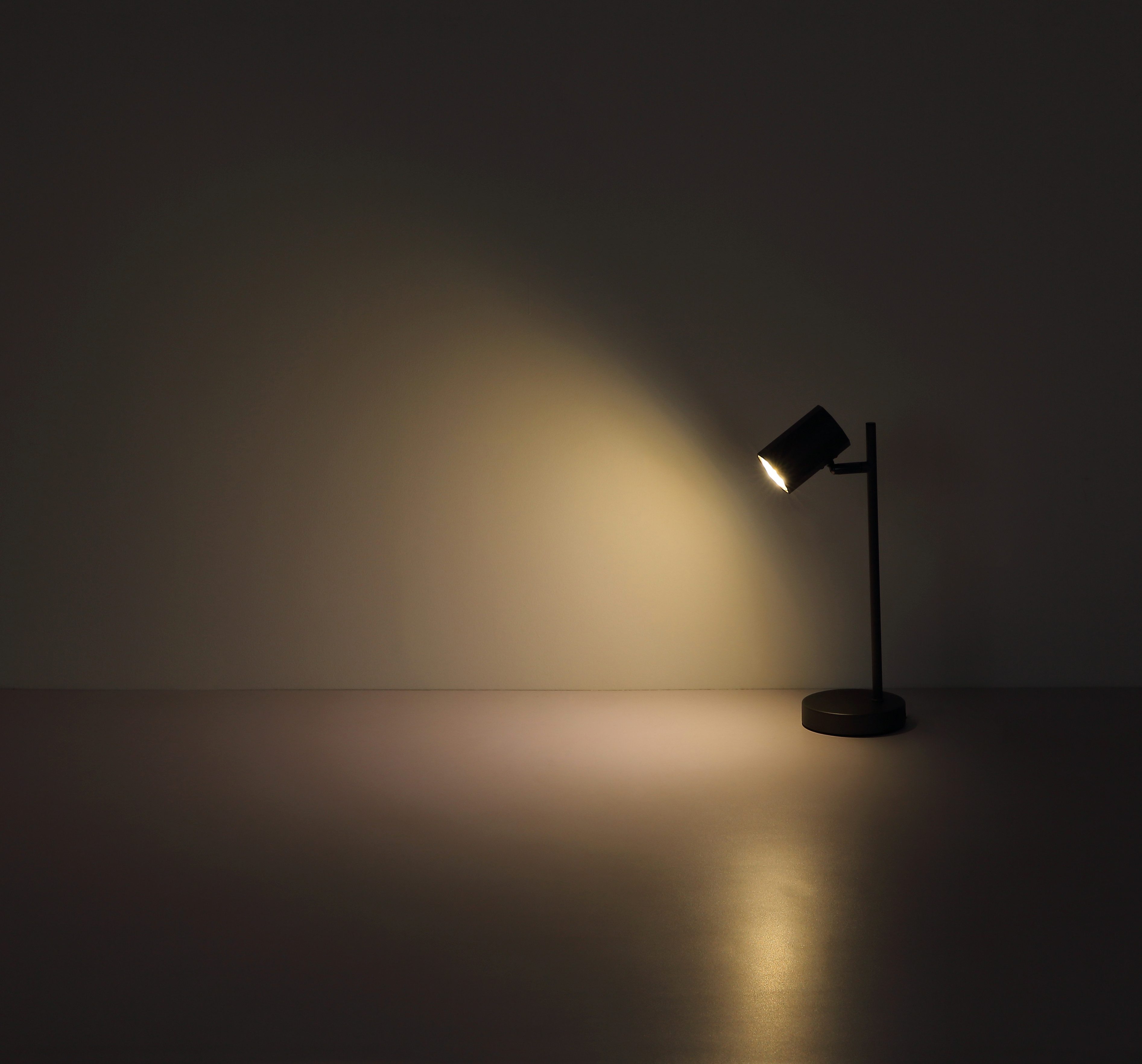 Stehlampe JAMES