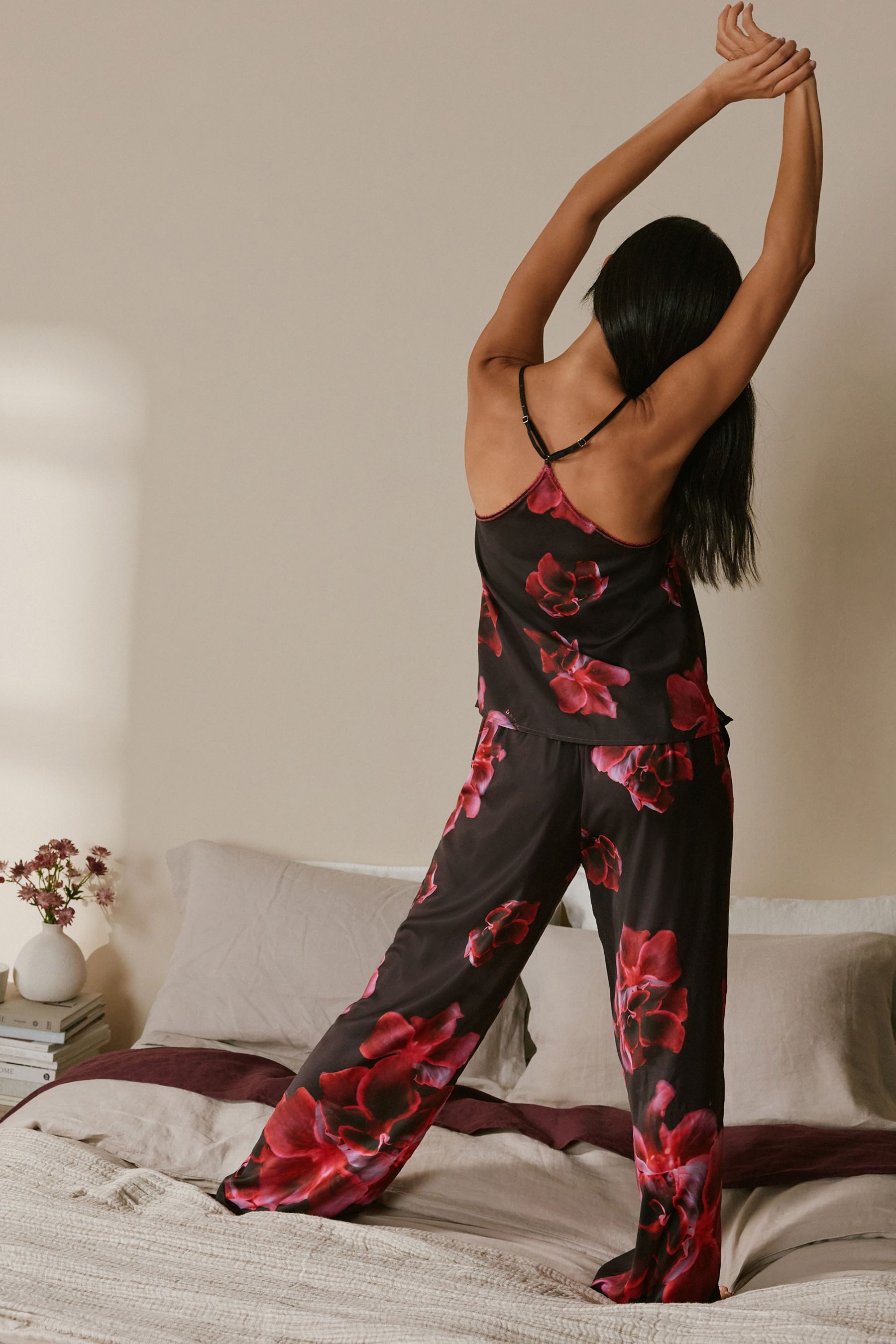 B by Ted Baker Pyjama B By Ted Baker geblümter Schlafanzug mit Camisole (2 tlg)