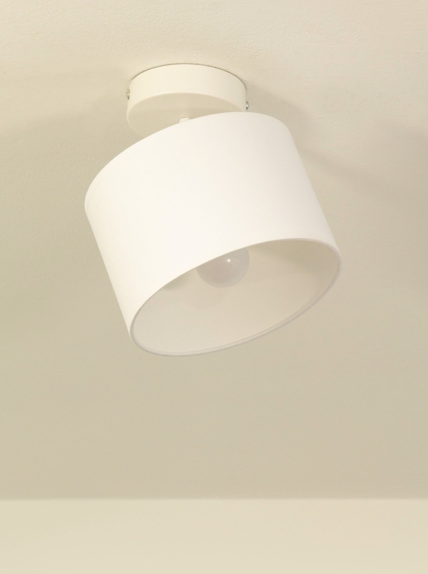 Licht-Erlebnisse Deckenstrahler AROS, ohne Leuchtmittel, Metall Stoff E27 verstellbar Weiß Modern