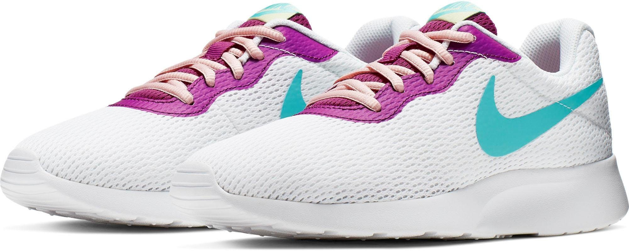 tanjun lightweight sneaker