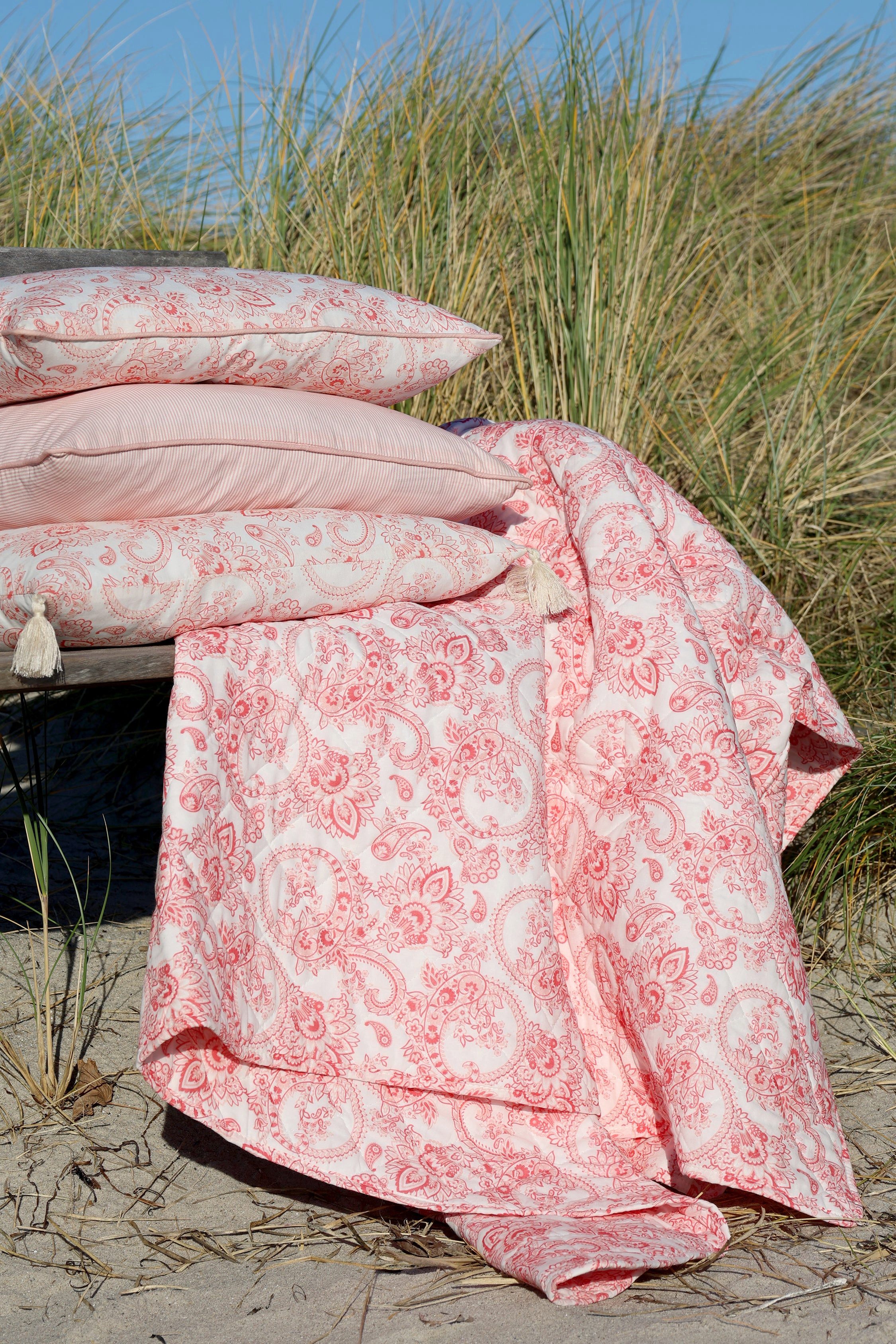 Chic Antique Tagesdecke Chic Antique Aix Quilt mit Paisley Motiv