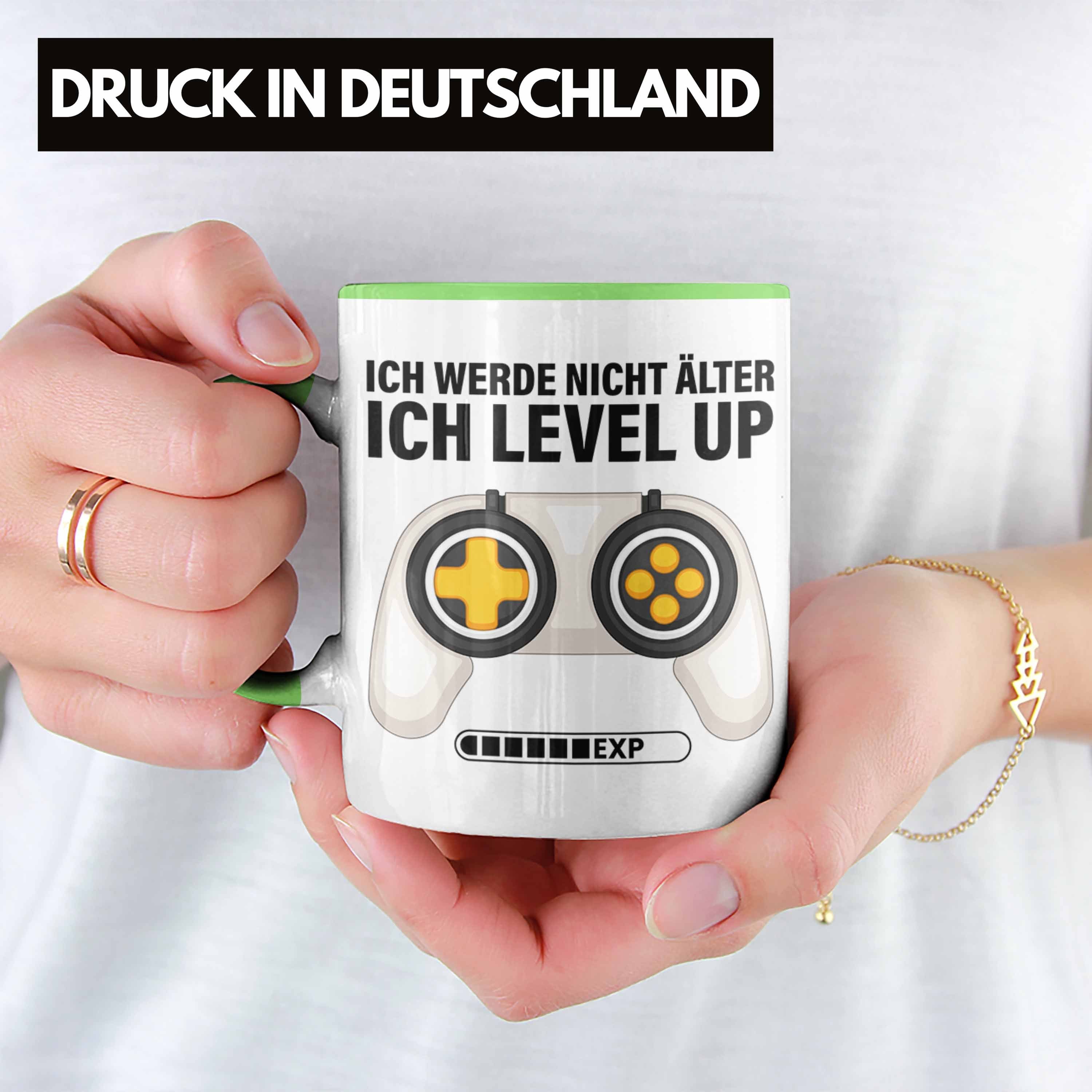 Trendation Tasse Trendation - Geburtstag Zocker Grün Ich Gamer Up Tasse für Älter Ich Gaming Level Geburtstagsgeschenk Geschenkidee Geschenk Nicht Werde