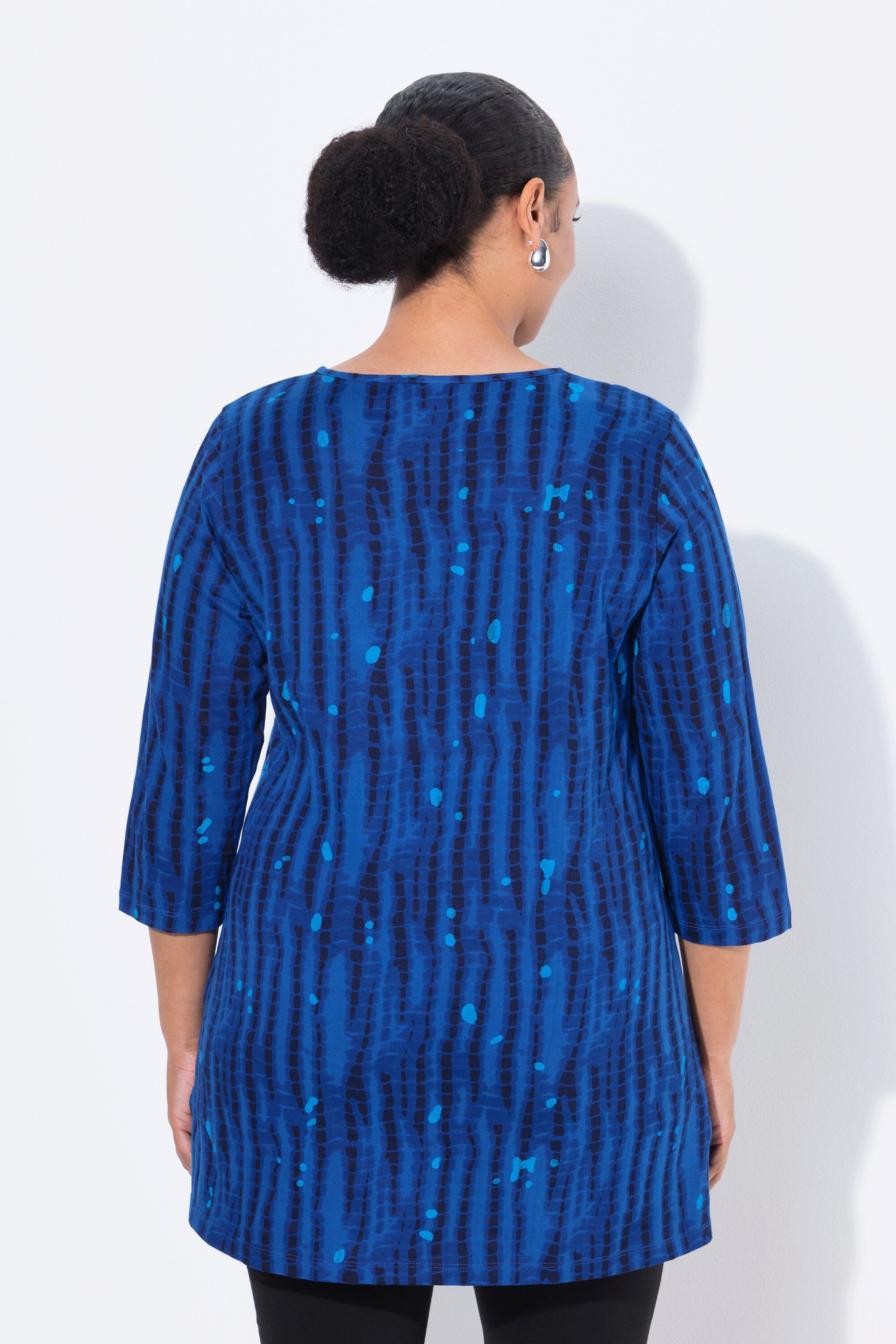 Ulla Popken Longshirt Longshirt Batikmuster A-Linie V-Ausschnitt 3/4-Arm – Bild 3 von 4