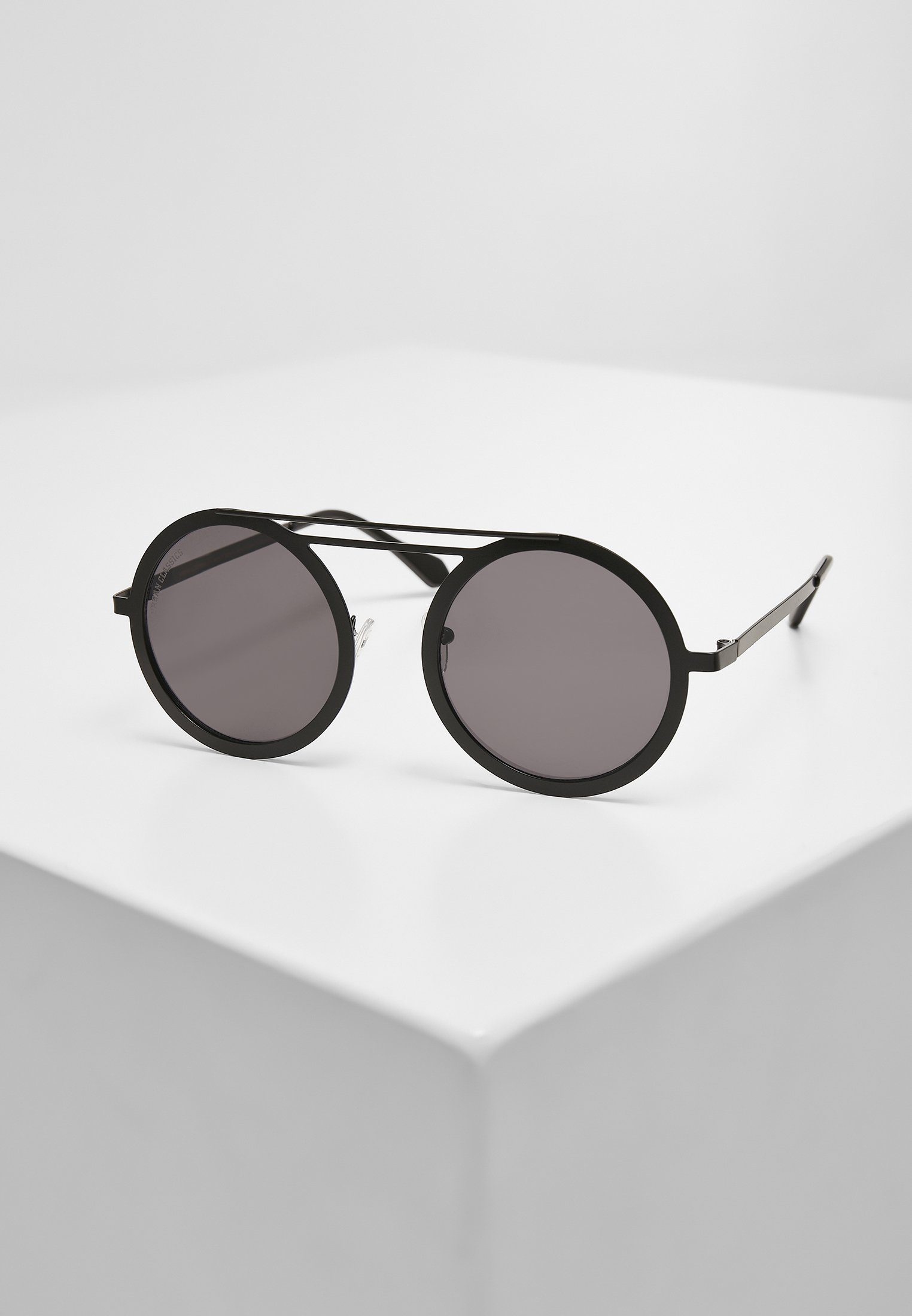 Sonnenbrille Accessoires CLASSICS URBAN Sunglasses 104 UC black/black