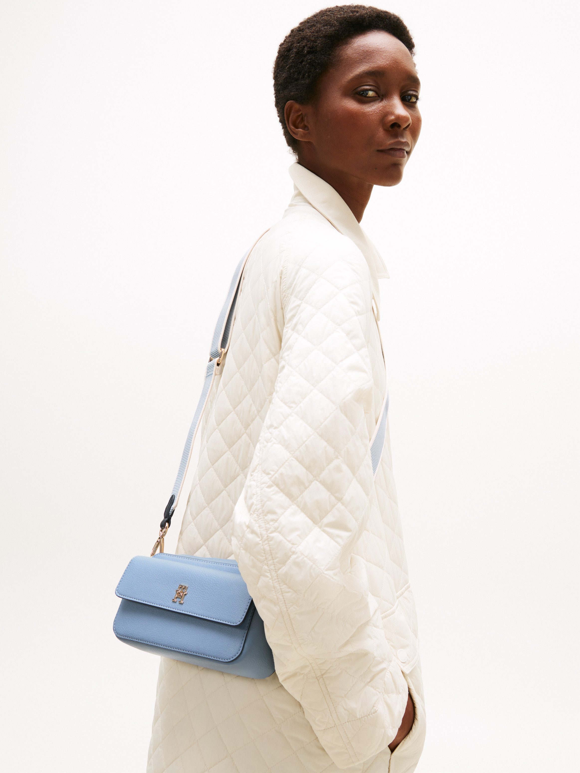 Tommy Hilfiger Umhängetasche TH DISTINCT CAMERA BAG, Damen Schultertasche, günstig online kaufen