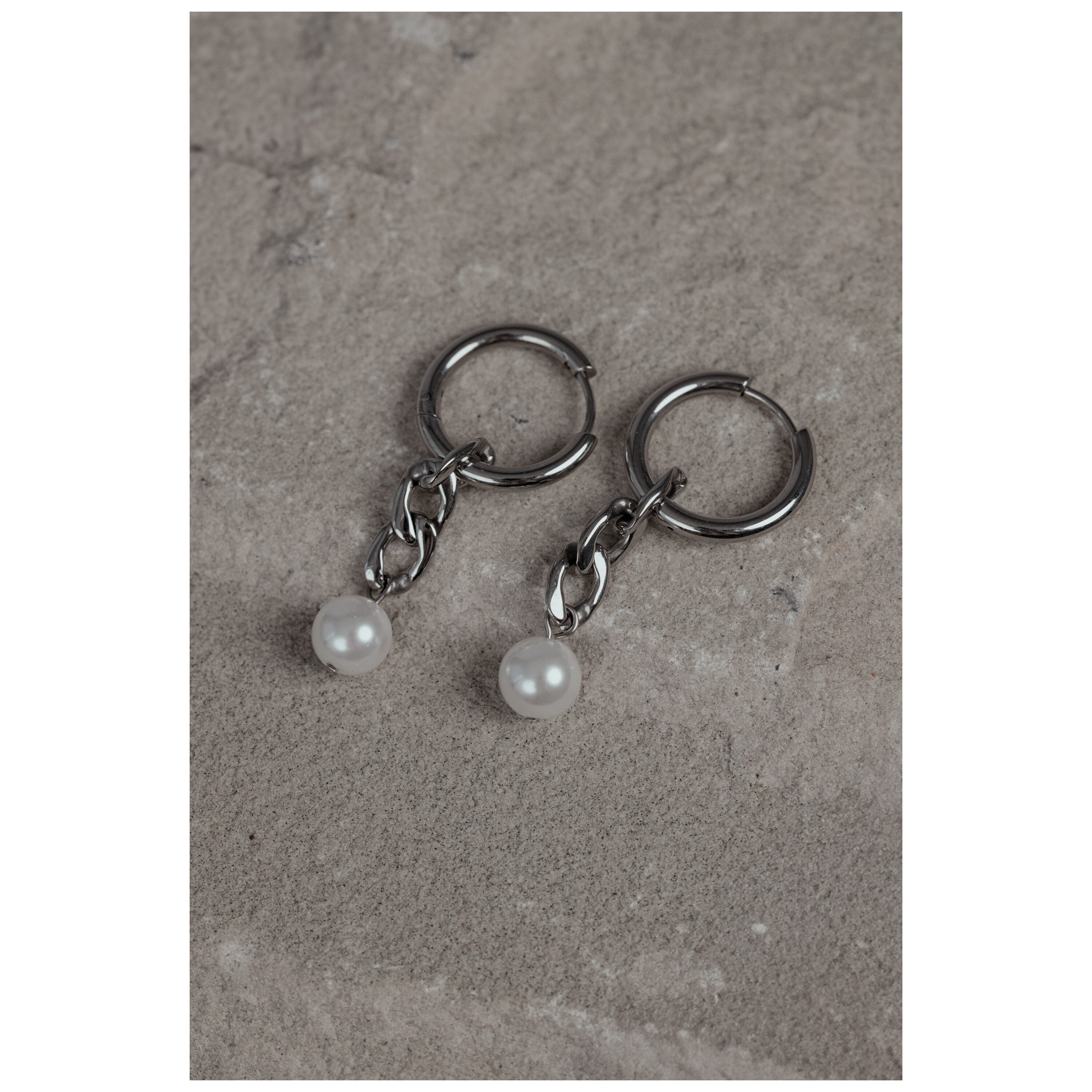 Wildcat Paar Creolen Little Chunky Synthetic Pearl Hoops für Ohr, 1 Stück, Chirurgenstahl 316L - wasserfest, hautverträglich, Silber – Bild 5 von 5