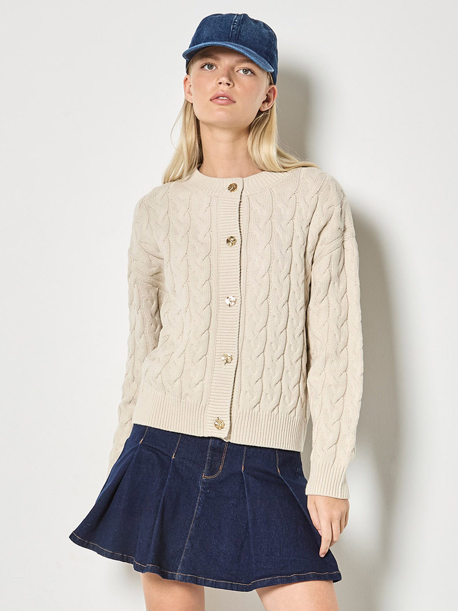 Apricot Cardigan Strickjacke mit Knopfleiste und Zopfmuster
