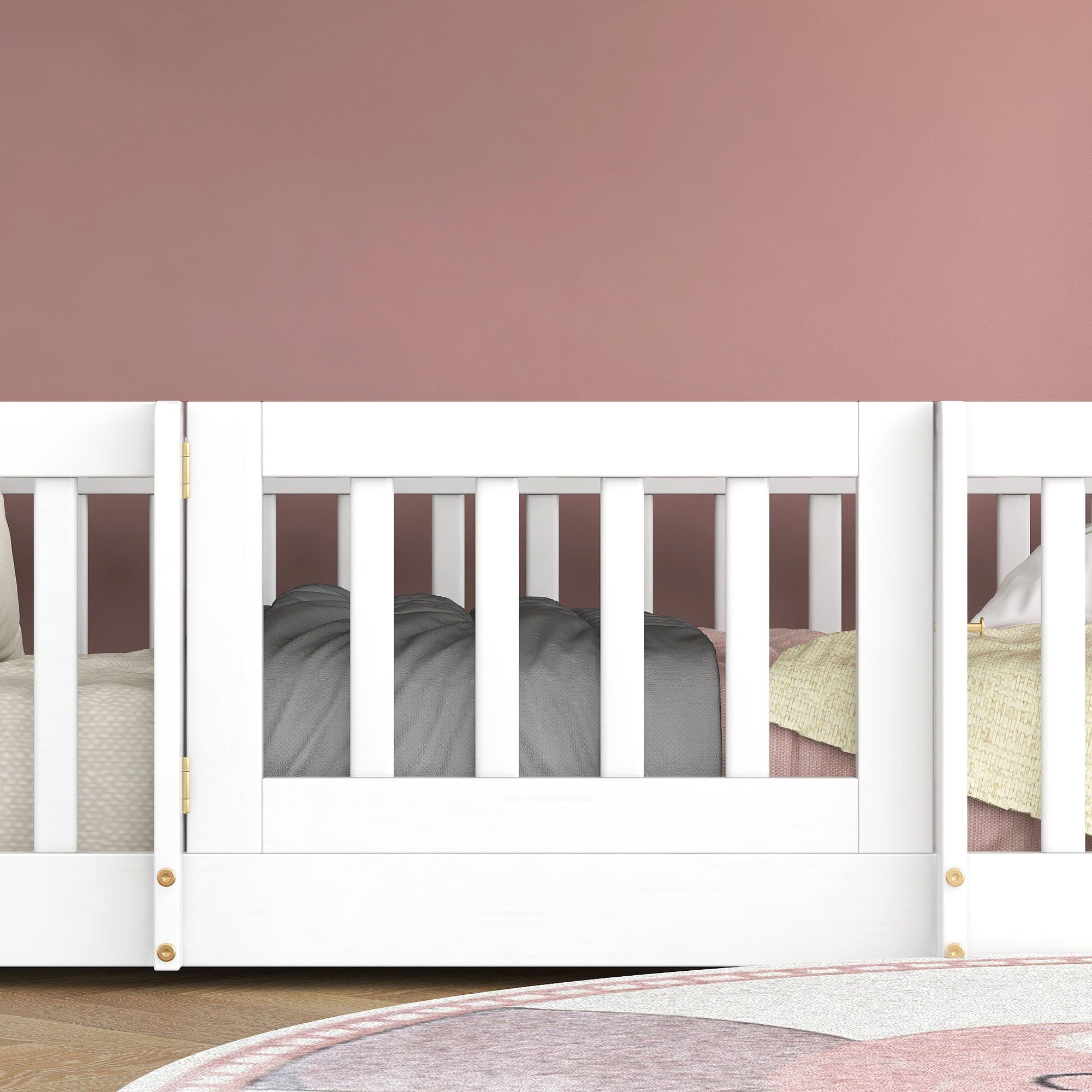 Etagenbett (Hochbett 90x200 cm mit Lattenrost und Rausfallschutz), Kinderbett mit Leiter, Zäune und Tür, aus massivem Kiefernholz